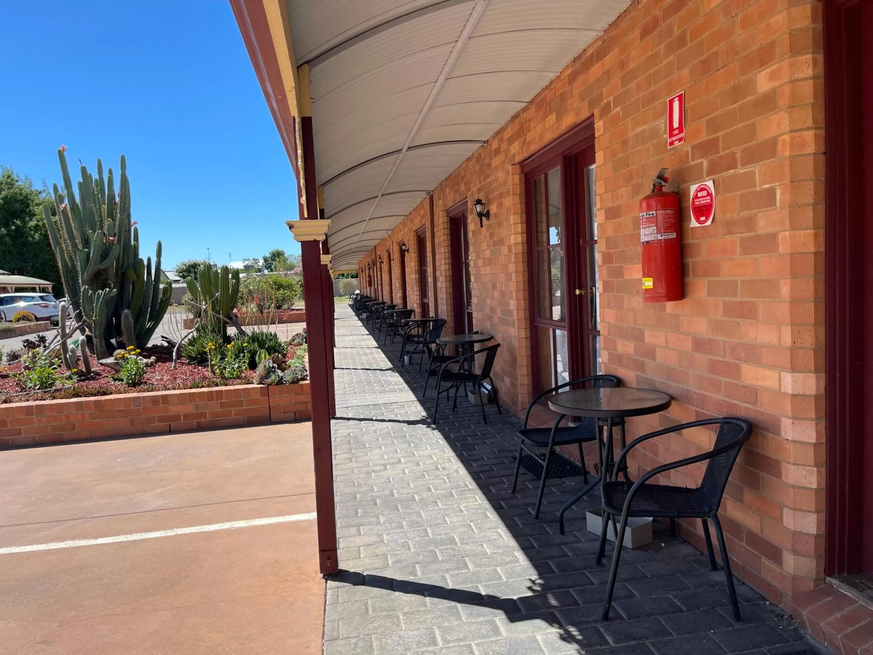 Property building in Philadelphia Motor Inn