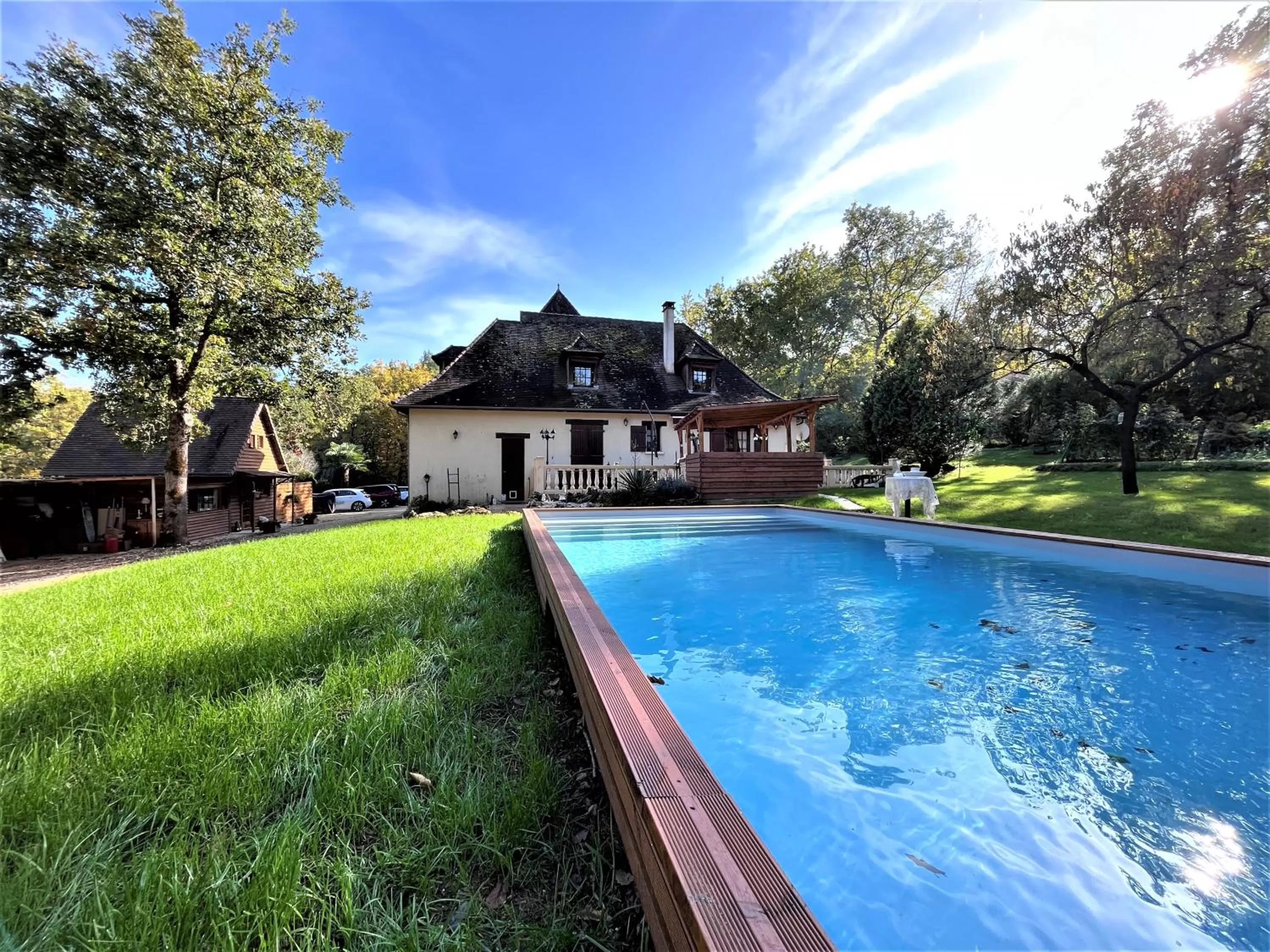 Swimming pool in Chez Pascaline