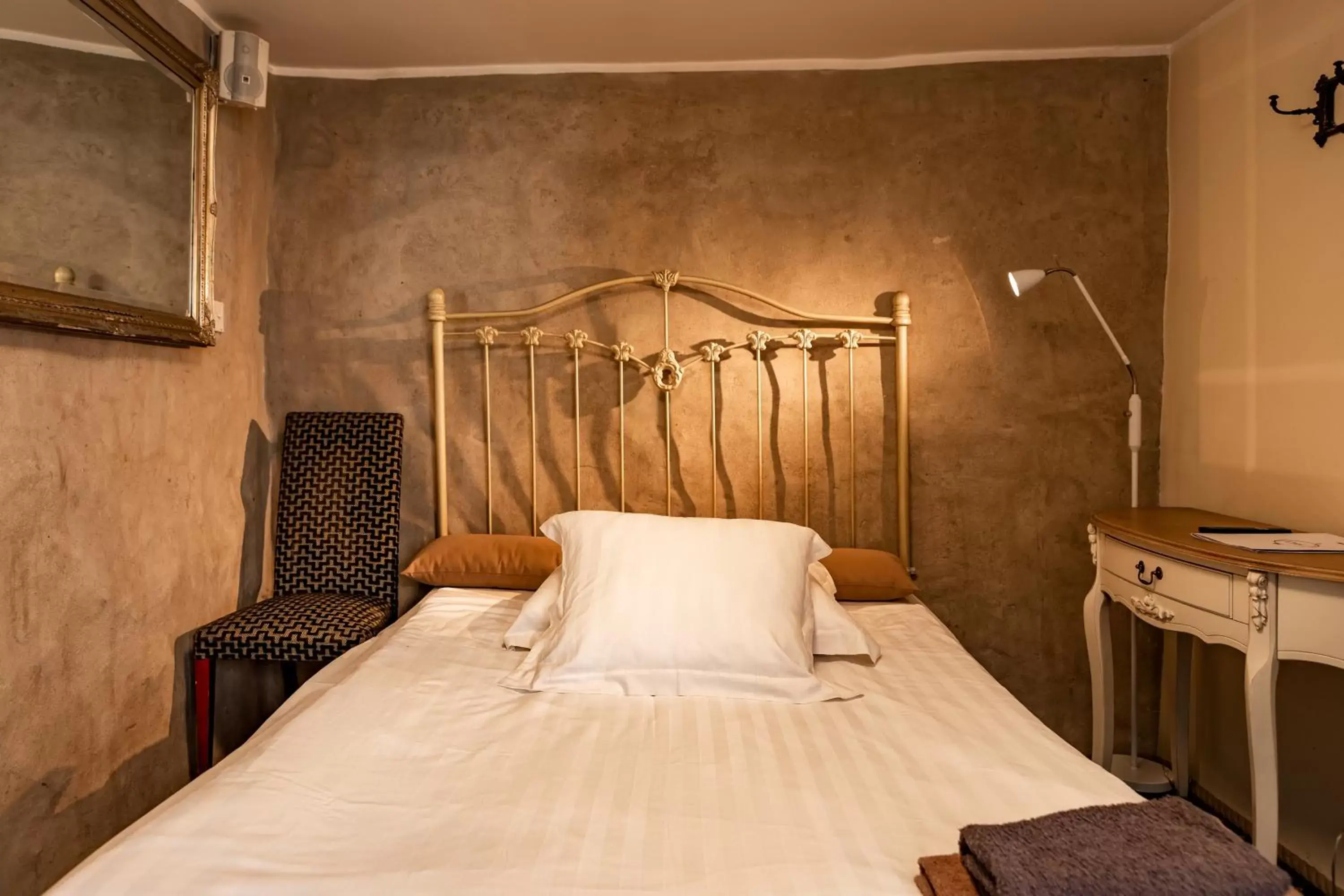 Standard Single Room in CRU Hotel Standard Single Room in CRU Hotel