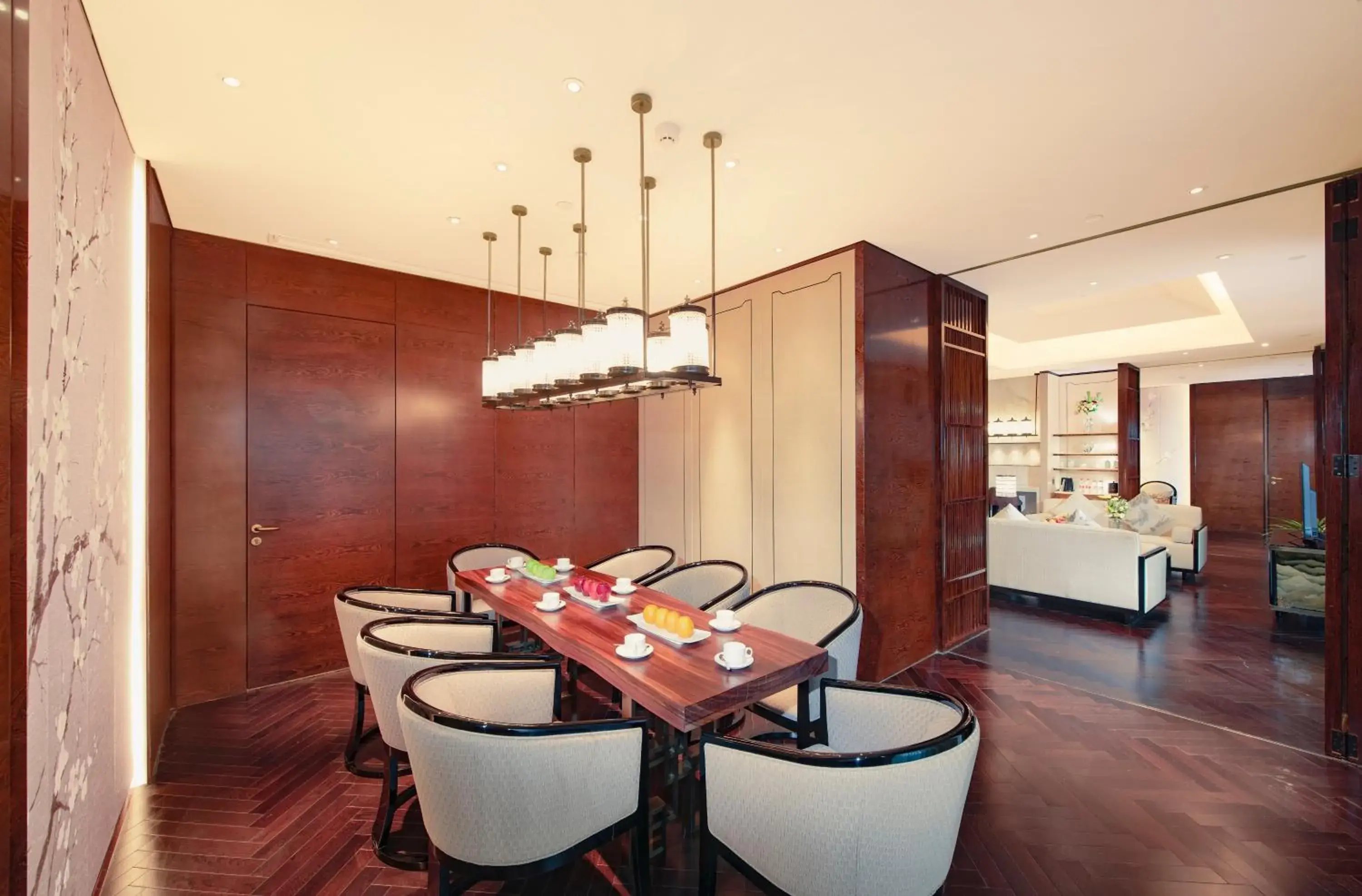 Presidential King Suite in voco - Hangzhou Binjiang Minghao by IHG Presidential King Suite in voco - Hangzhou Binjiang Minghao by IHG