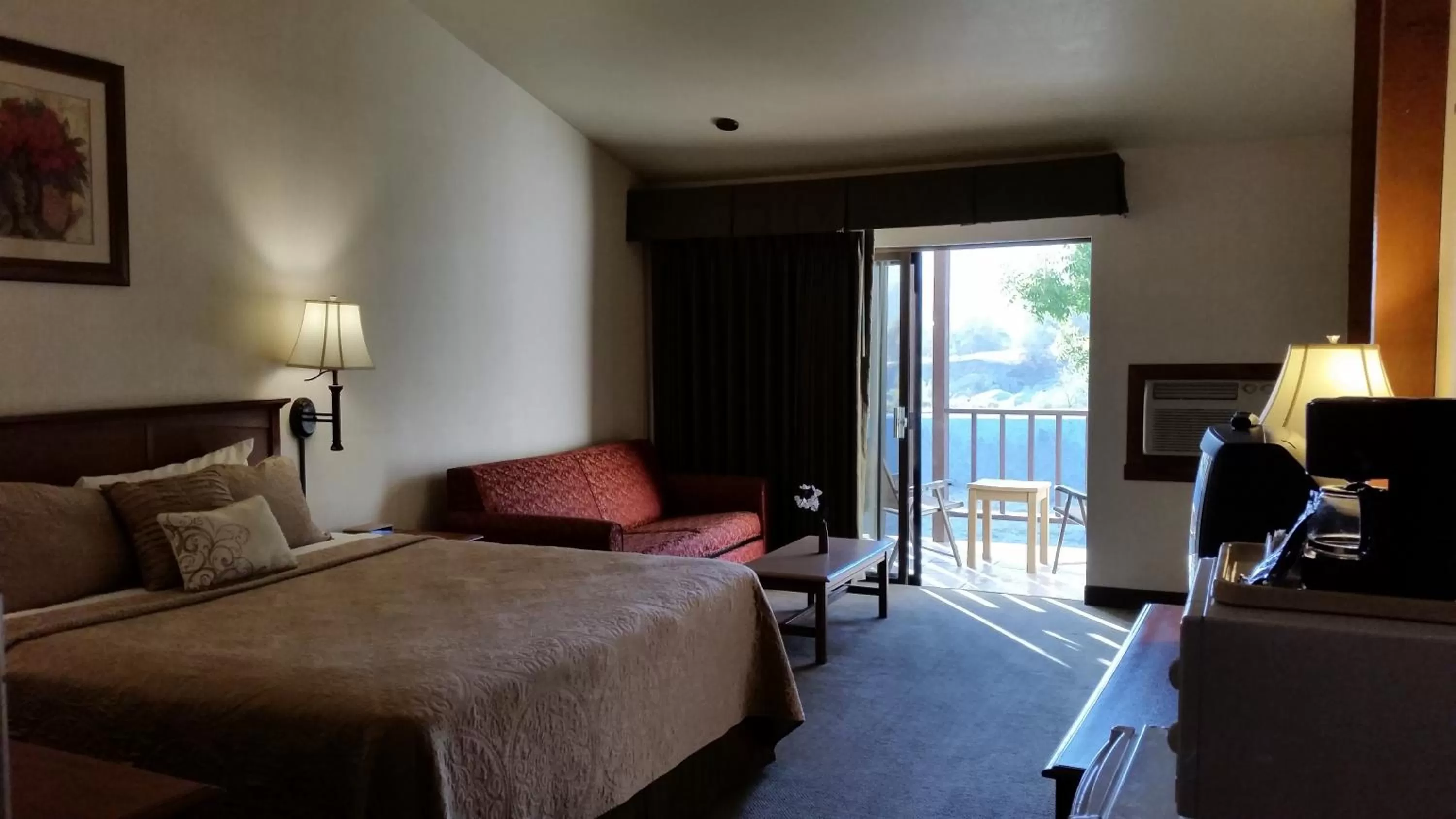 Bed in Western Holiday Lodge