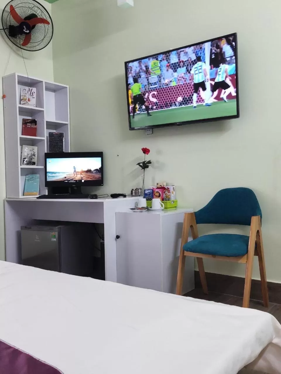 Business facilities, TV/Entertainment Center in Mio Hotel