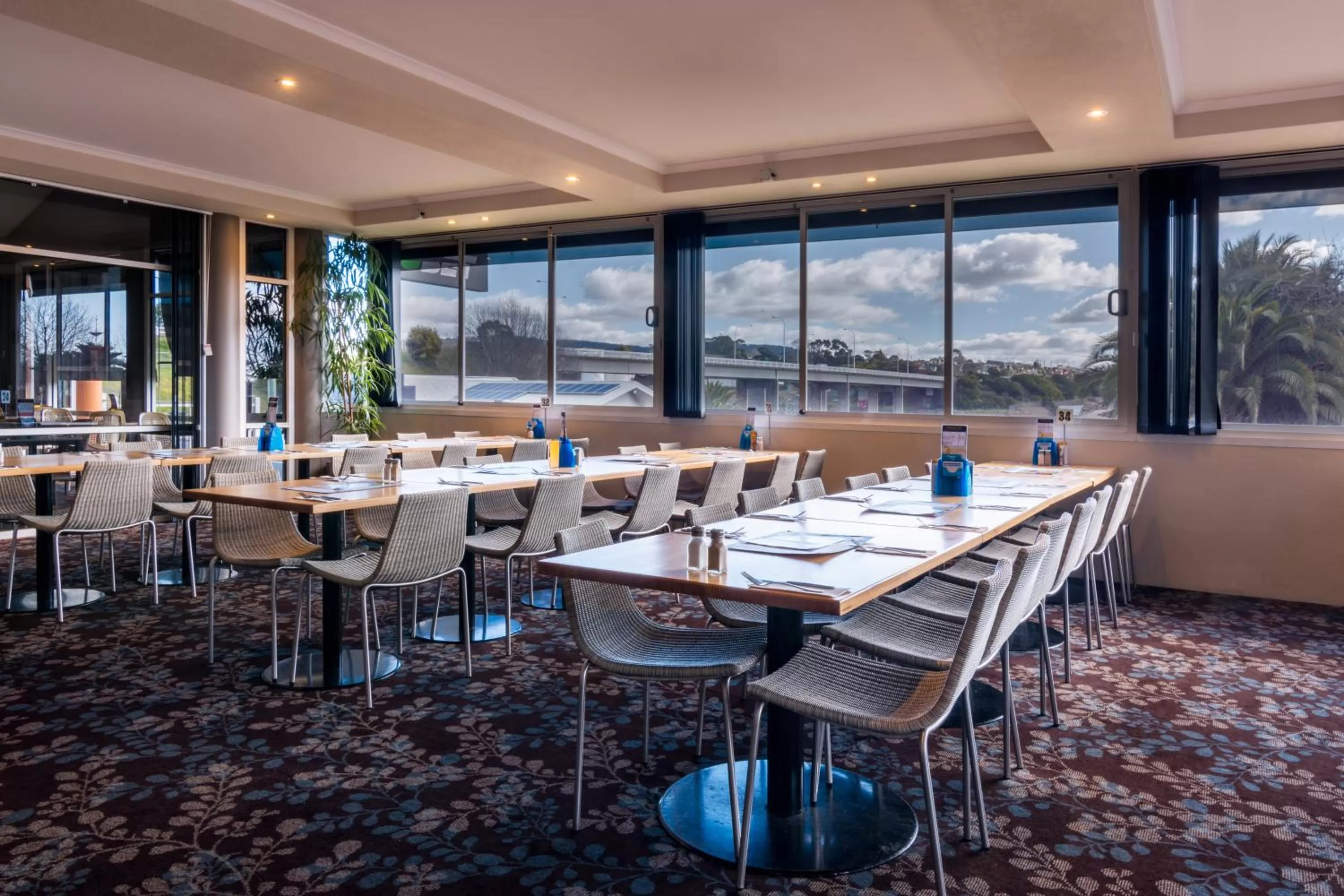 Restaurant/places to eat in Argosy Motor Inn