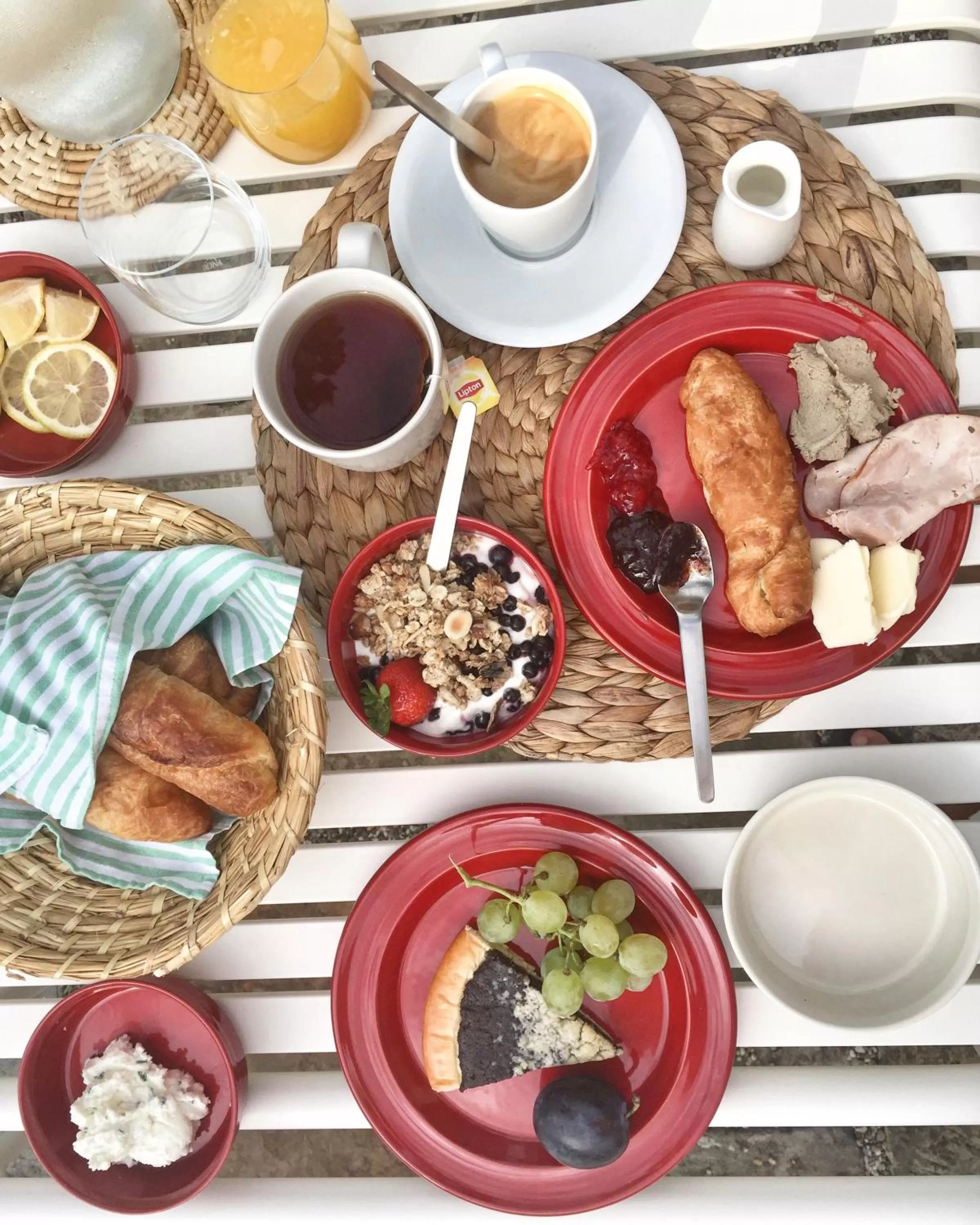 Day, Breakfast in Boutique hotel Mezi plutky