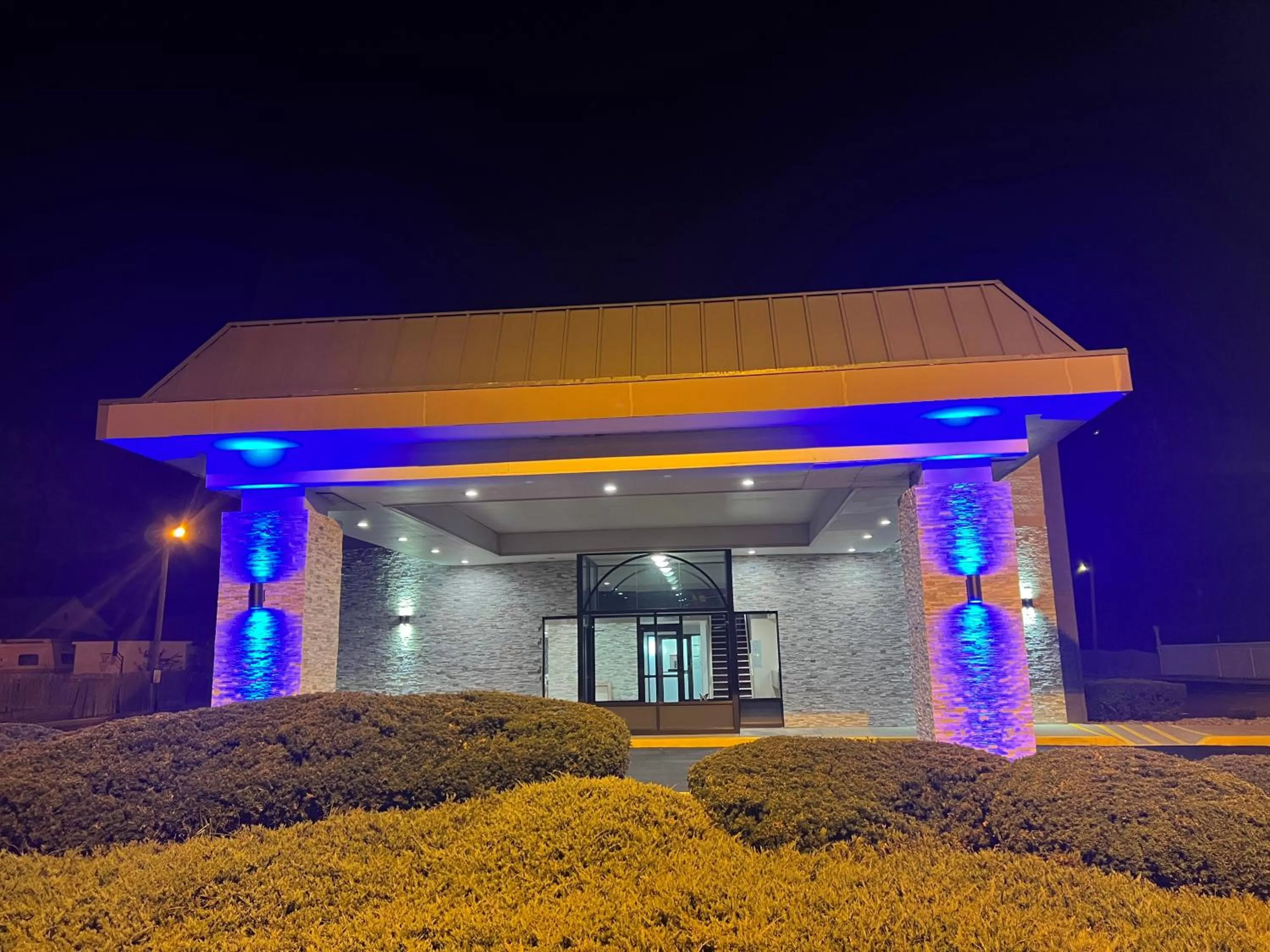 Property building in Quality Inn South Bend near Notre Dame