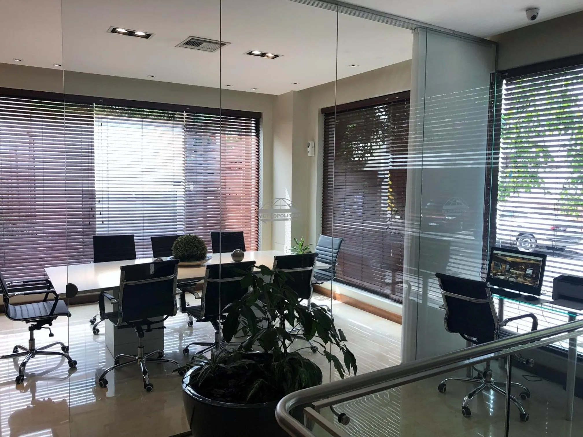 Business facilities in Hotel Metropolitano Supara