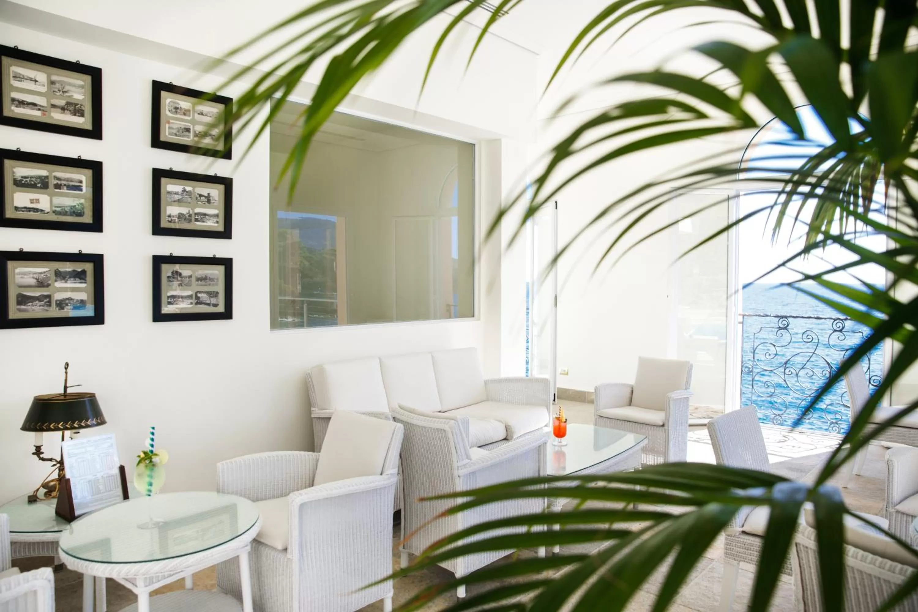 Lounge or bar in Excelsior Palace Portofino Coast