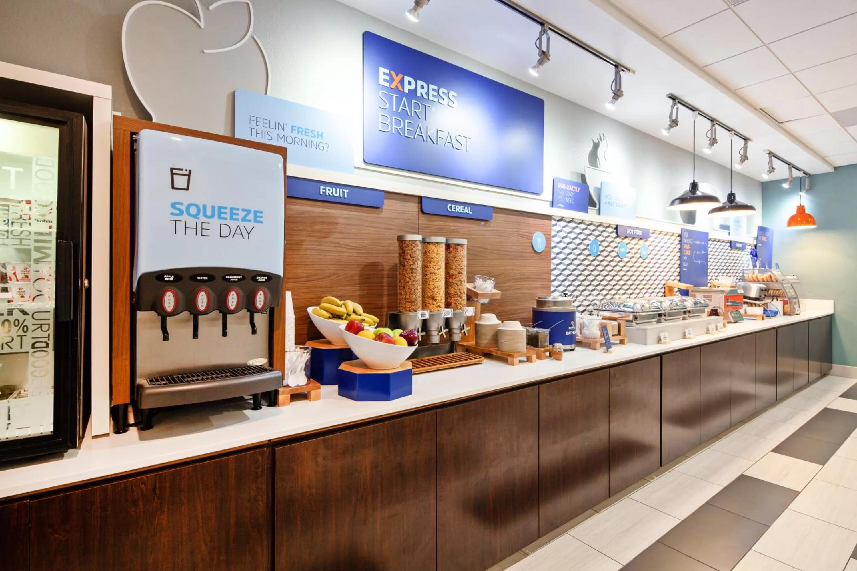 Breakfast in Holiday Inn Express & Suites Rancho Mirage - Palm Spgs Area by IHG