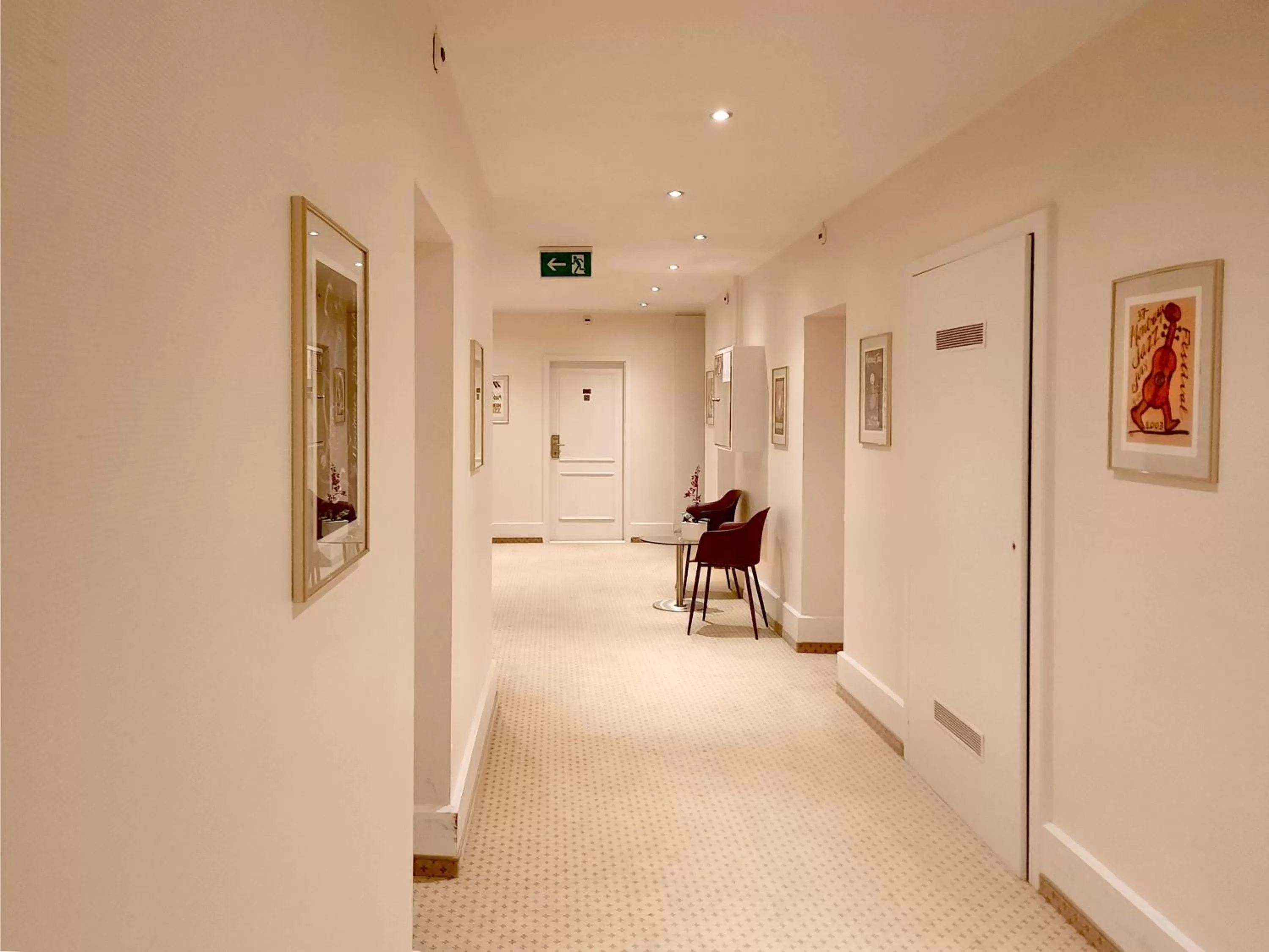 Property building in Villa Toscane