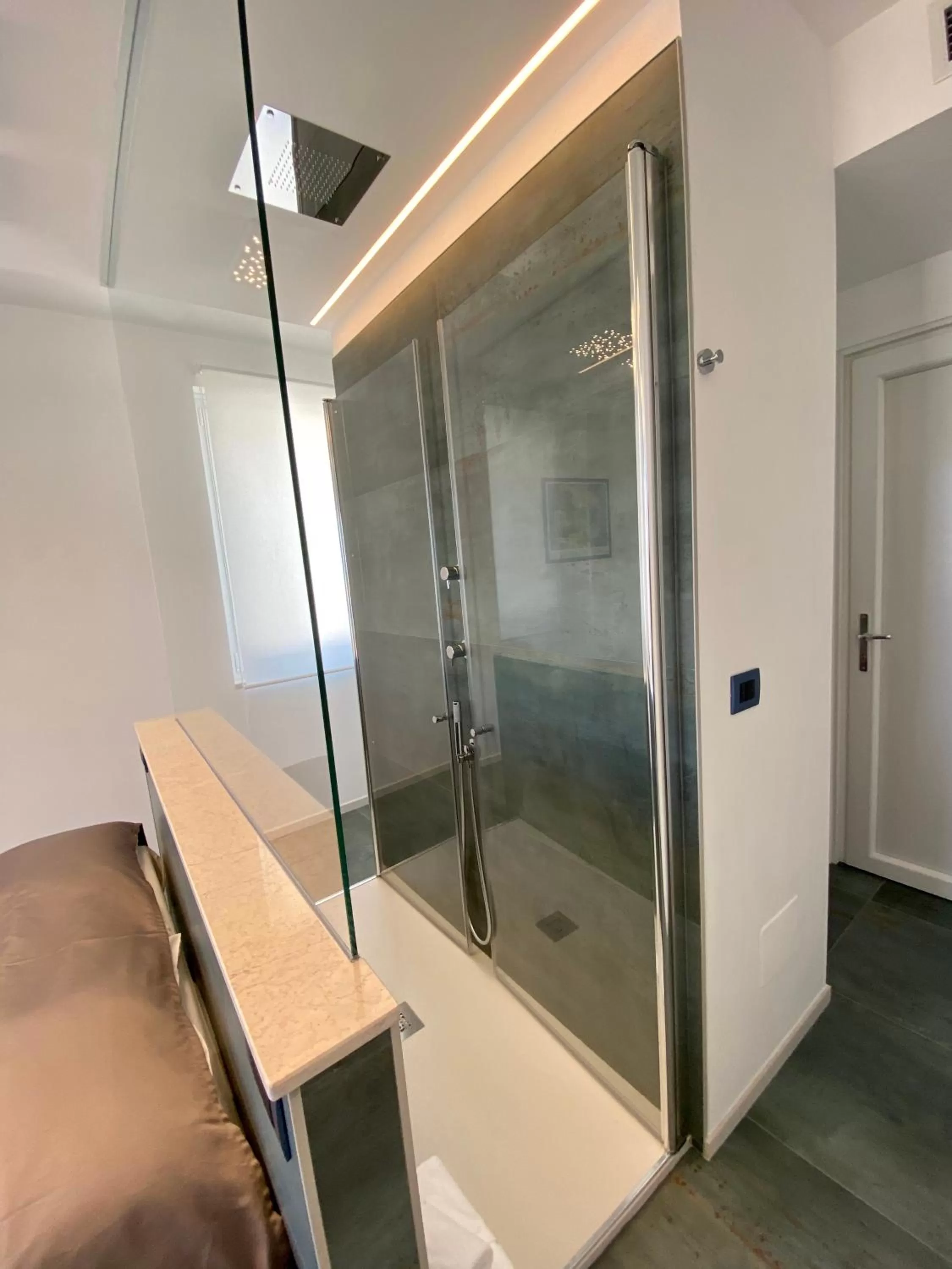 Shower, Bathroom in Marina Bay Suites