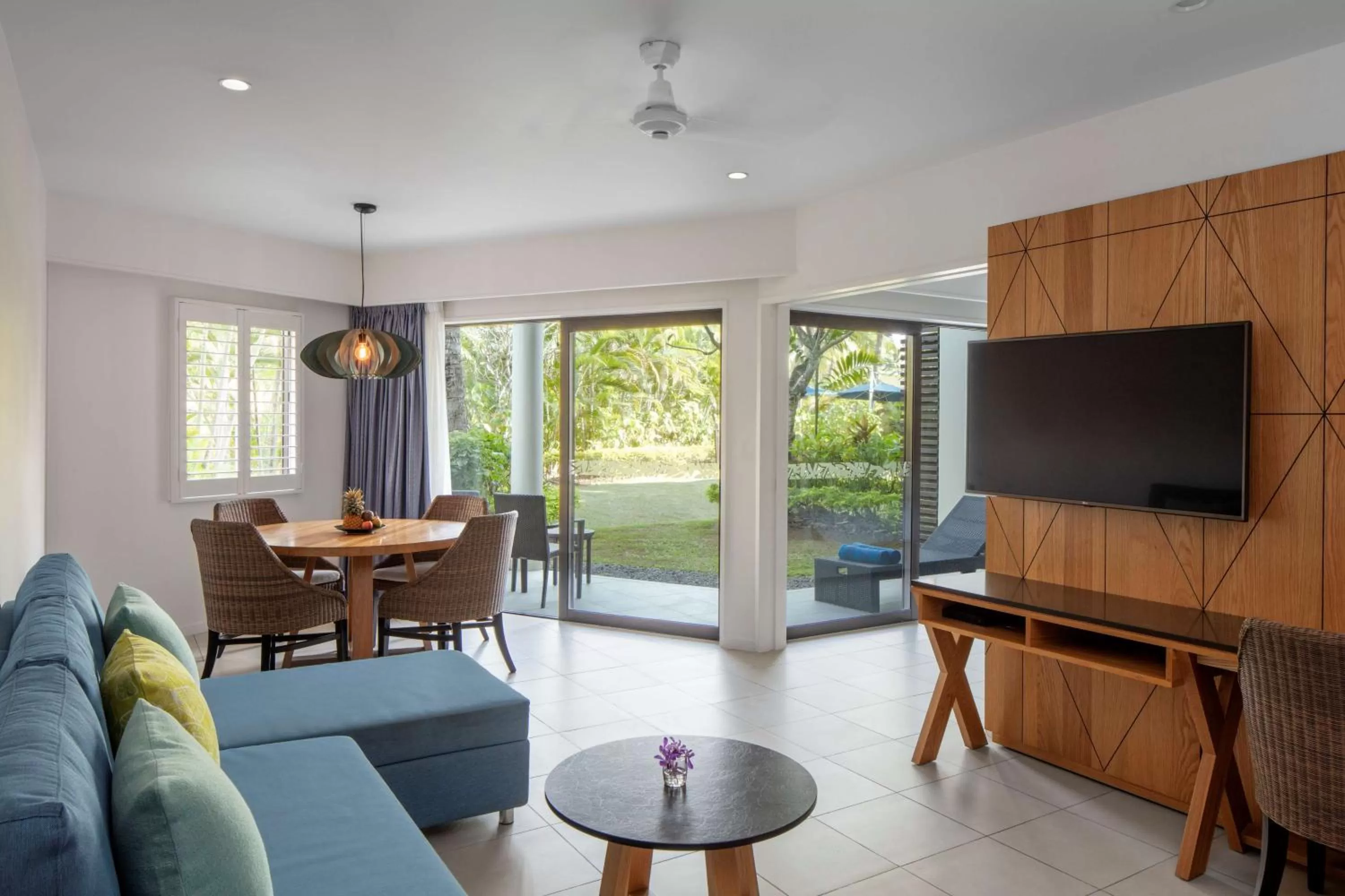 Photo of the whole room in Radisson Blu Resort Fiji