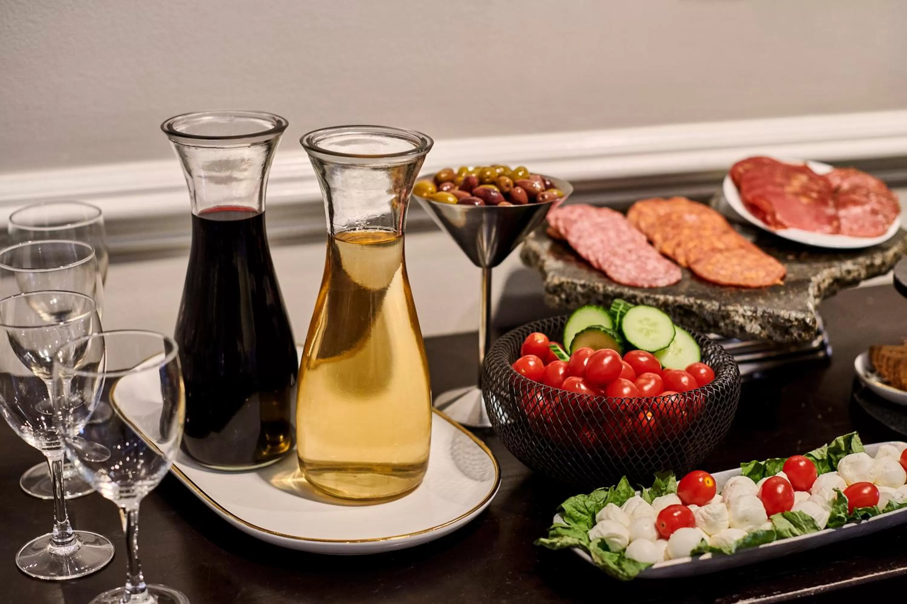 Restaurant/places to eat in Harbourview Inn