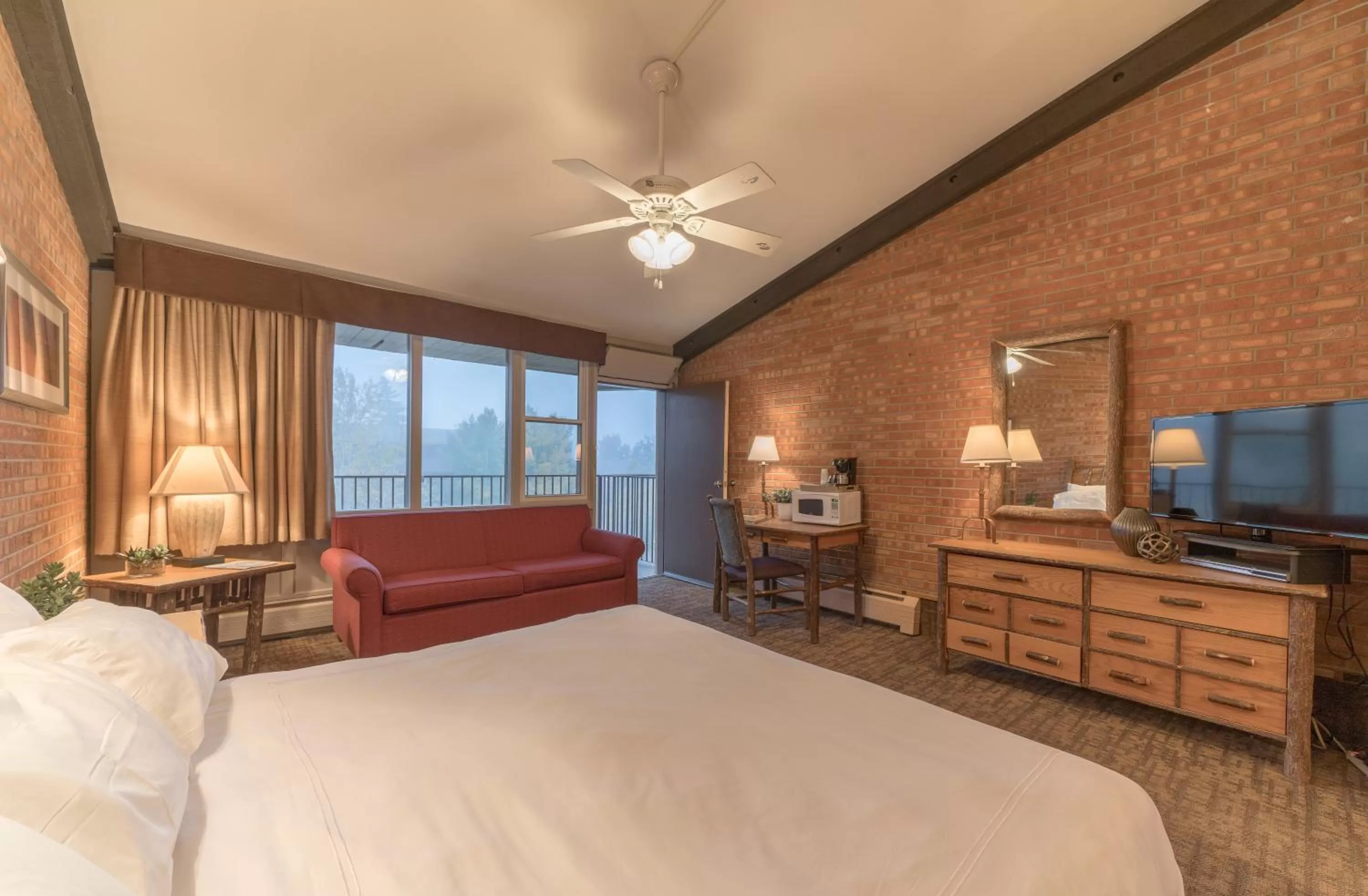 Balcony/Terrace, Bed in Mountain Chalet Snowmass
