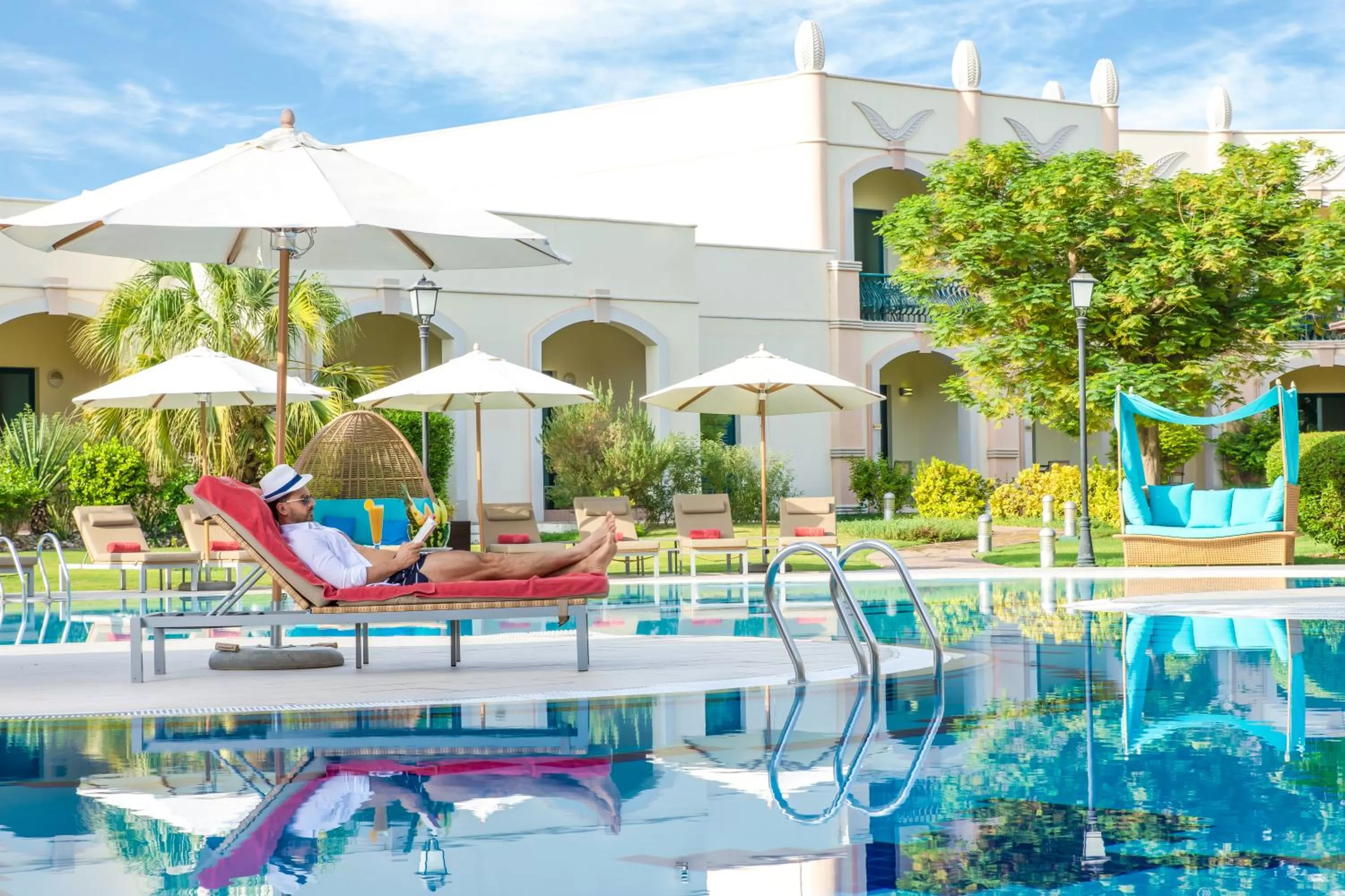 Swimming pool in Al Ain Rotana