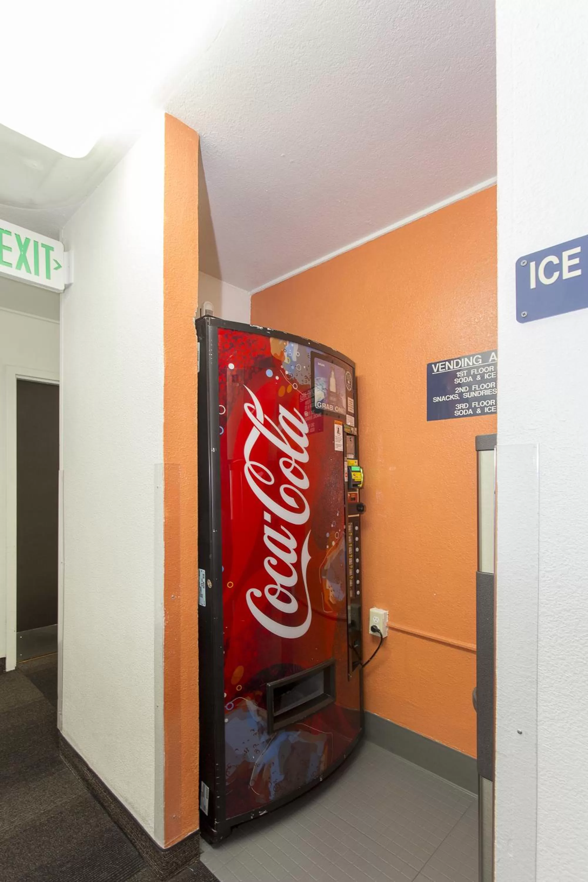 On-site shops in Cathedral Hill Hotel