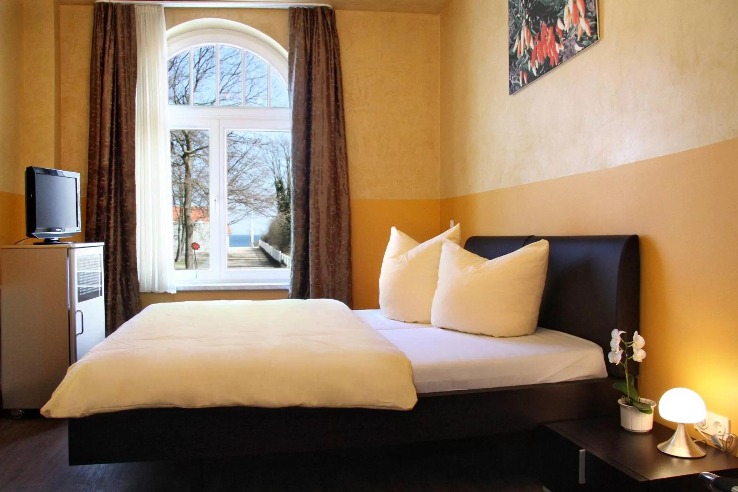 Bedroom, Bed in Villa Astoria - Suiten am Meer