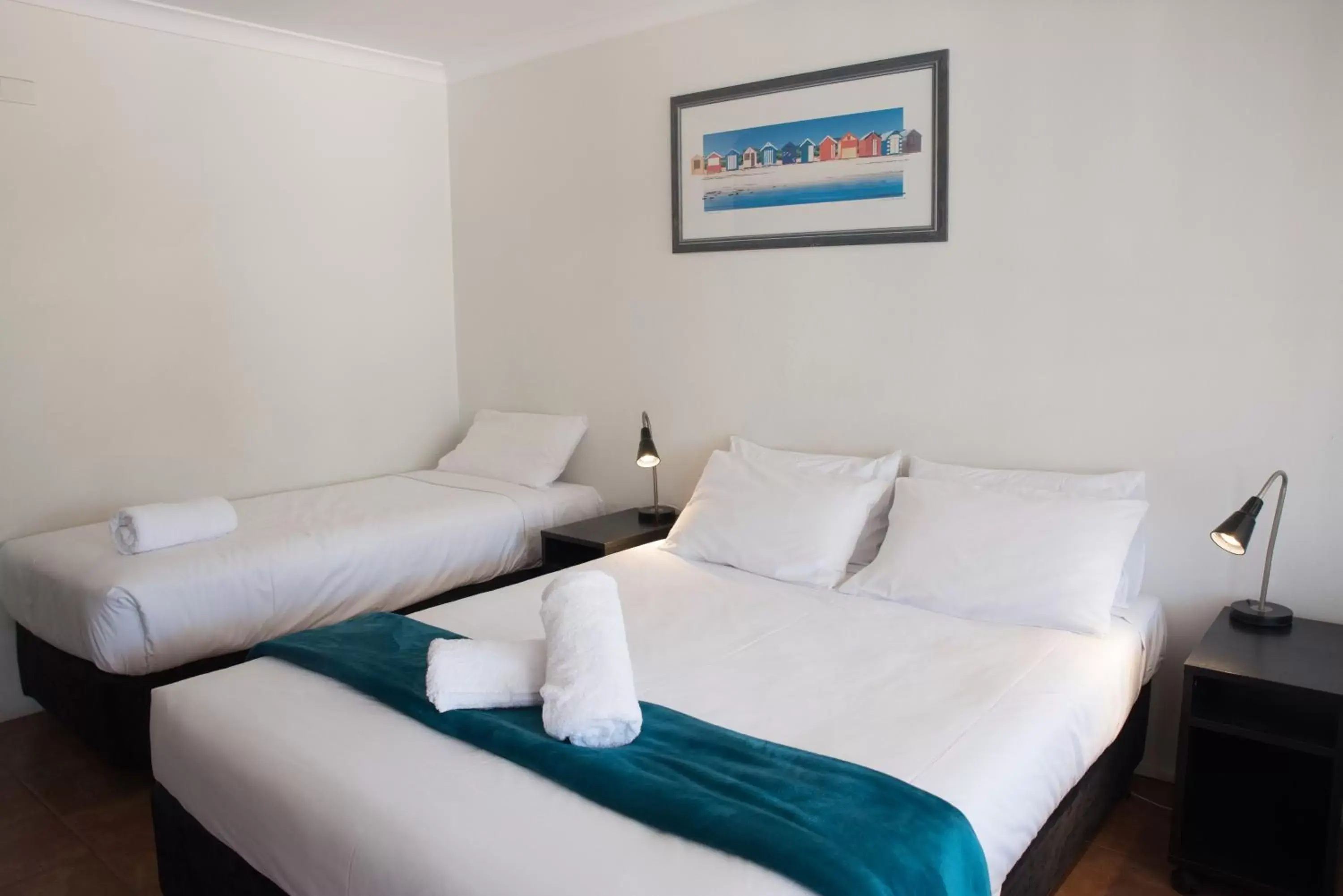 Deluxe Twin Room in Jurien Bay Hotel Motel Deluxe Twin Room in Jurien Bay Hotel Motel