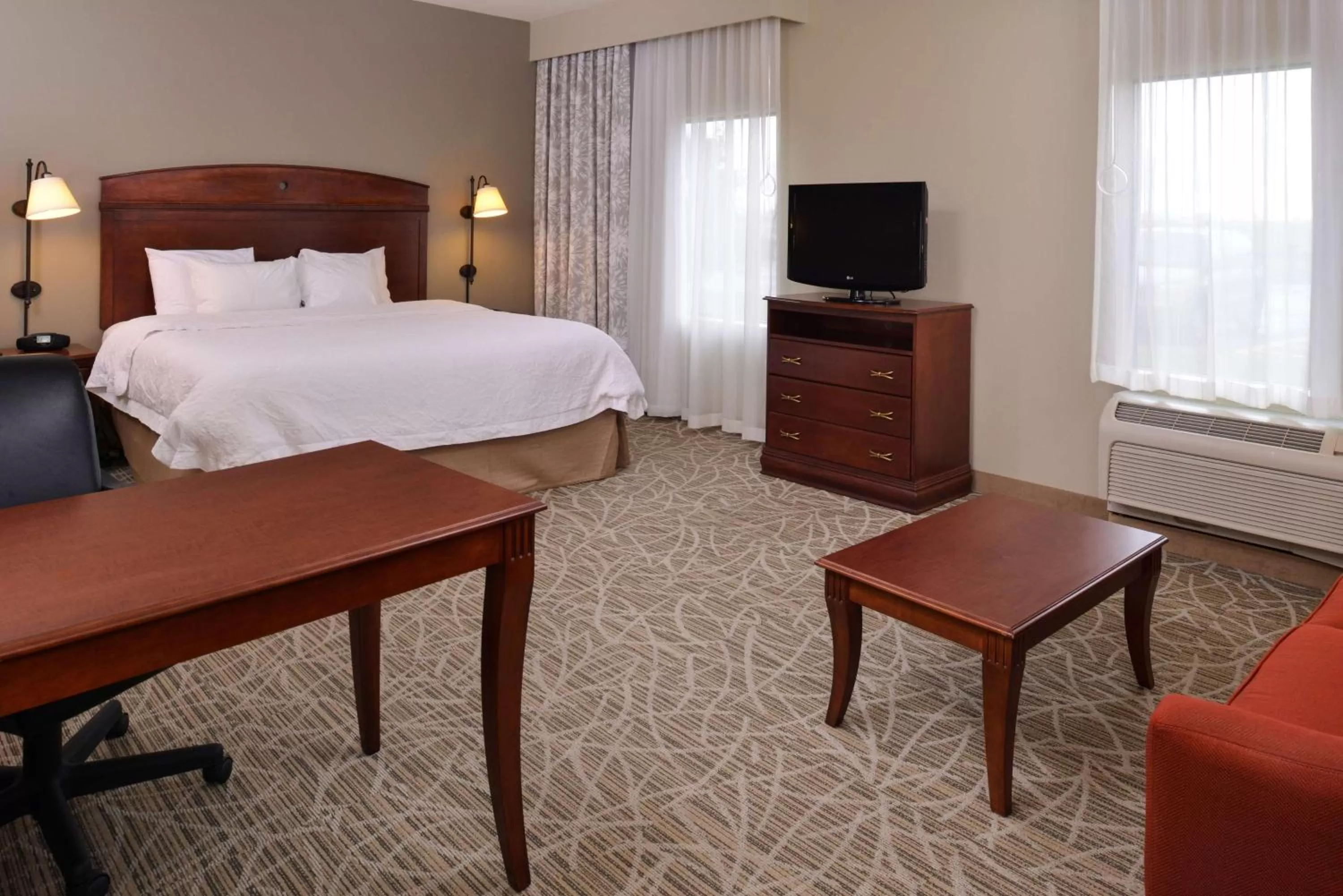 Bed in Hampton Inn by Hilton Litchfield