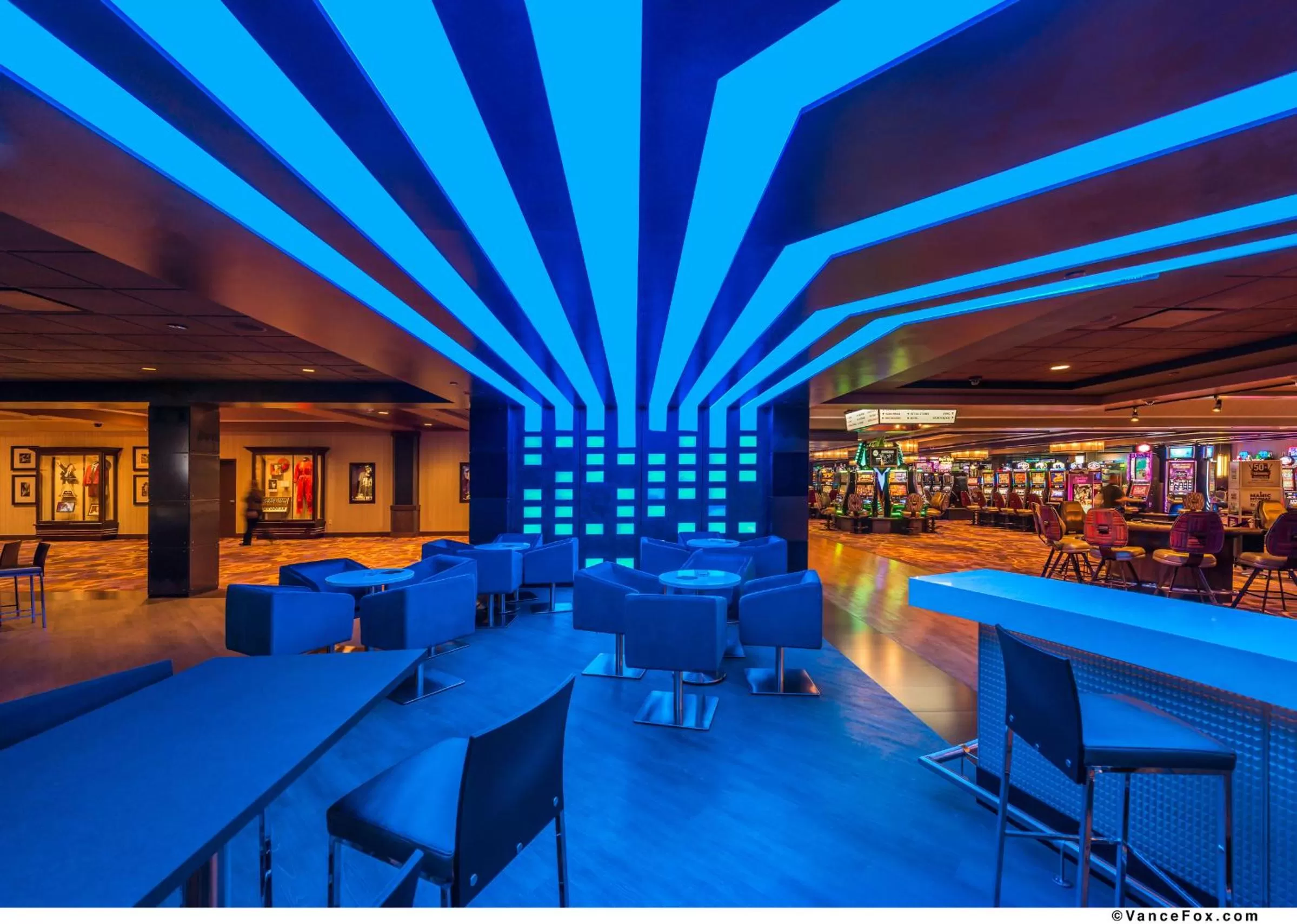 Lounge or bar in Golden Nugget Lake Tahoe