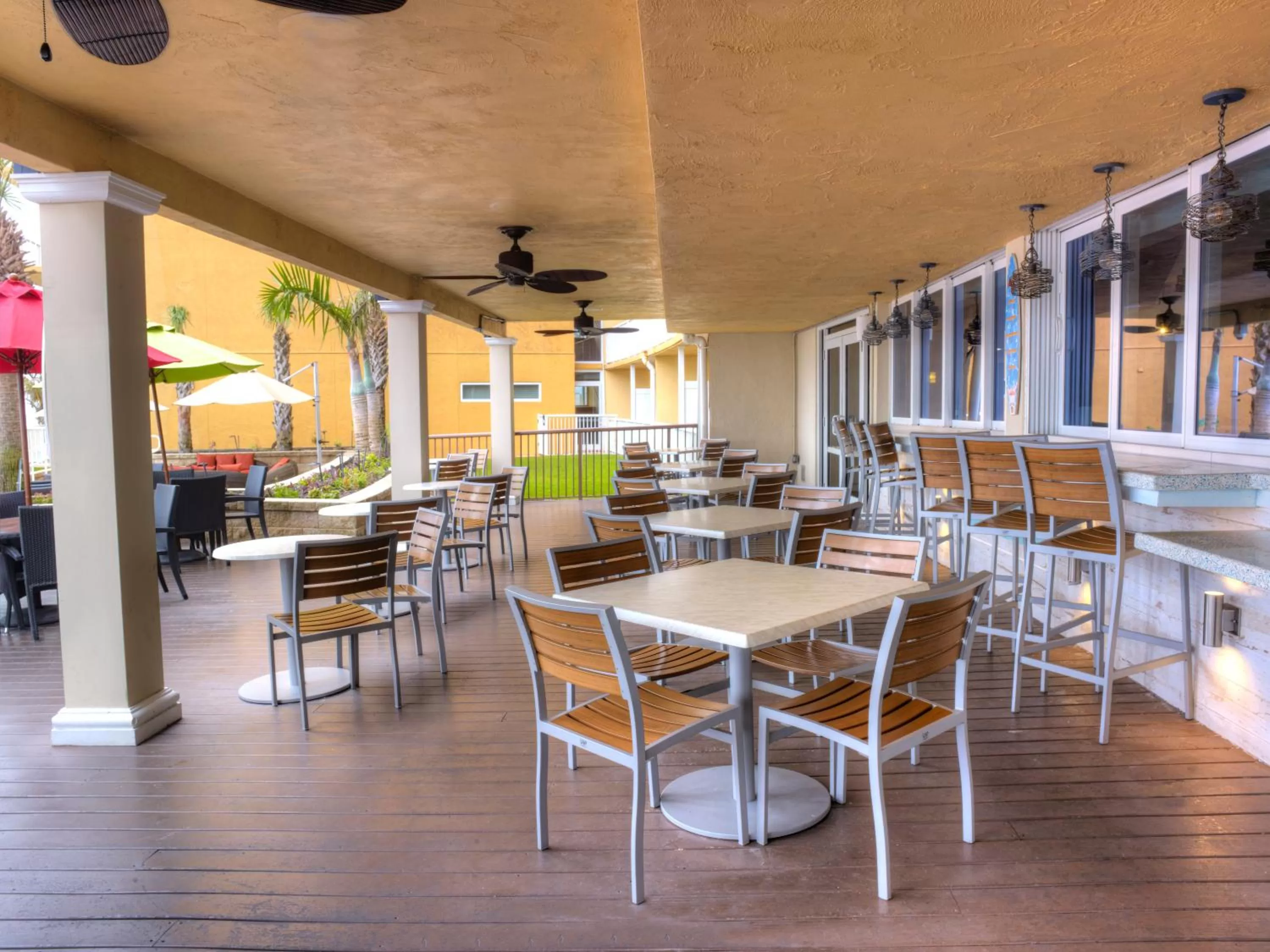 Restaurant/places to eat in Holiday Inn Resort Daytona Beach Oceanfront by IHG