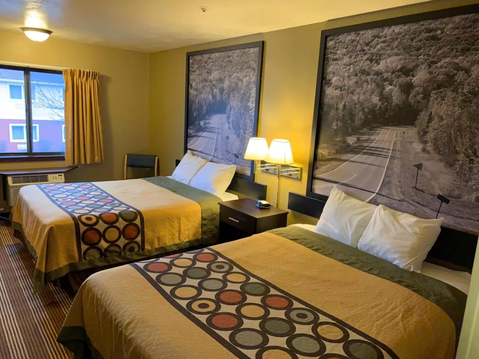 Photo of the whole room, Bed in Super 8 by Wyndham Eau Claire WI