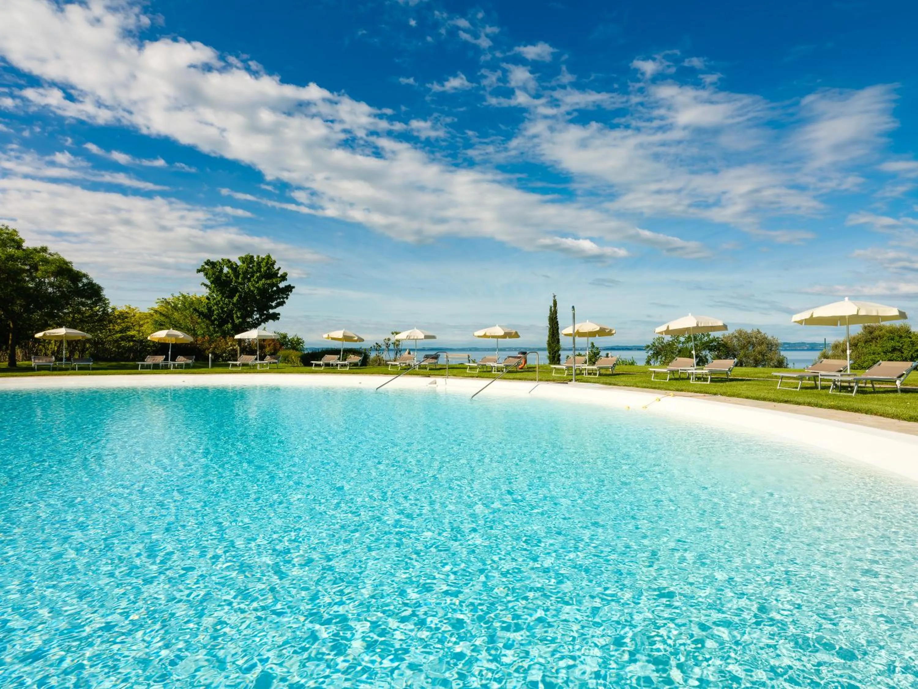 Garden in Parc Hotel Germano Suites & Apartments