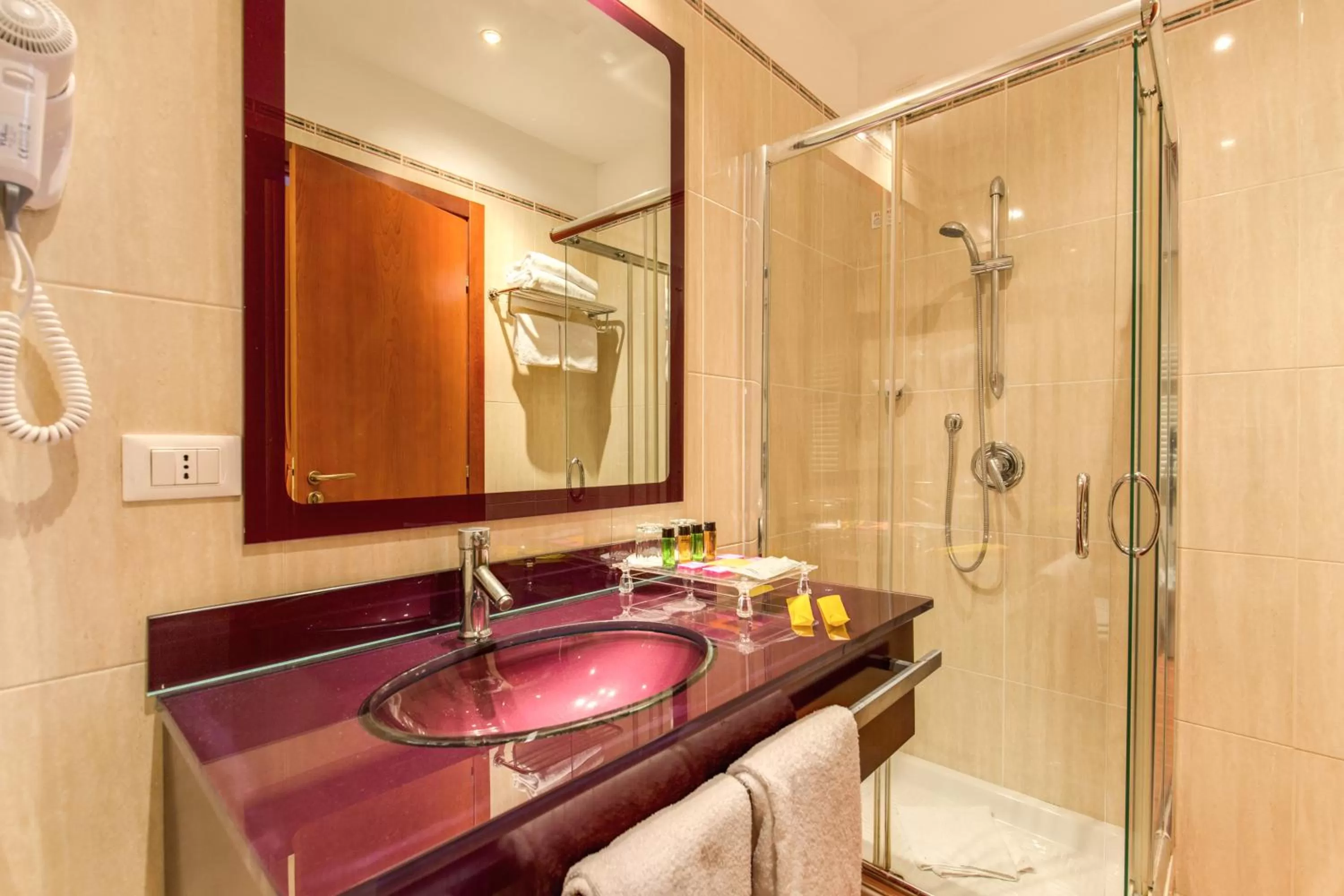 Shower in Augusta Lucilla Palace