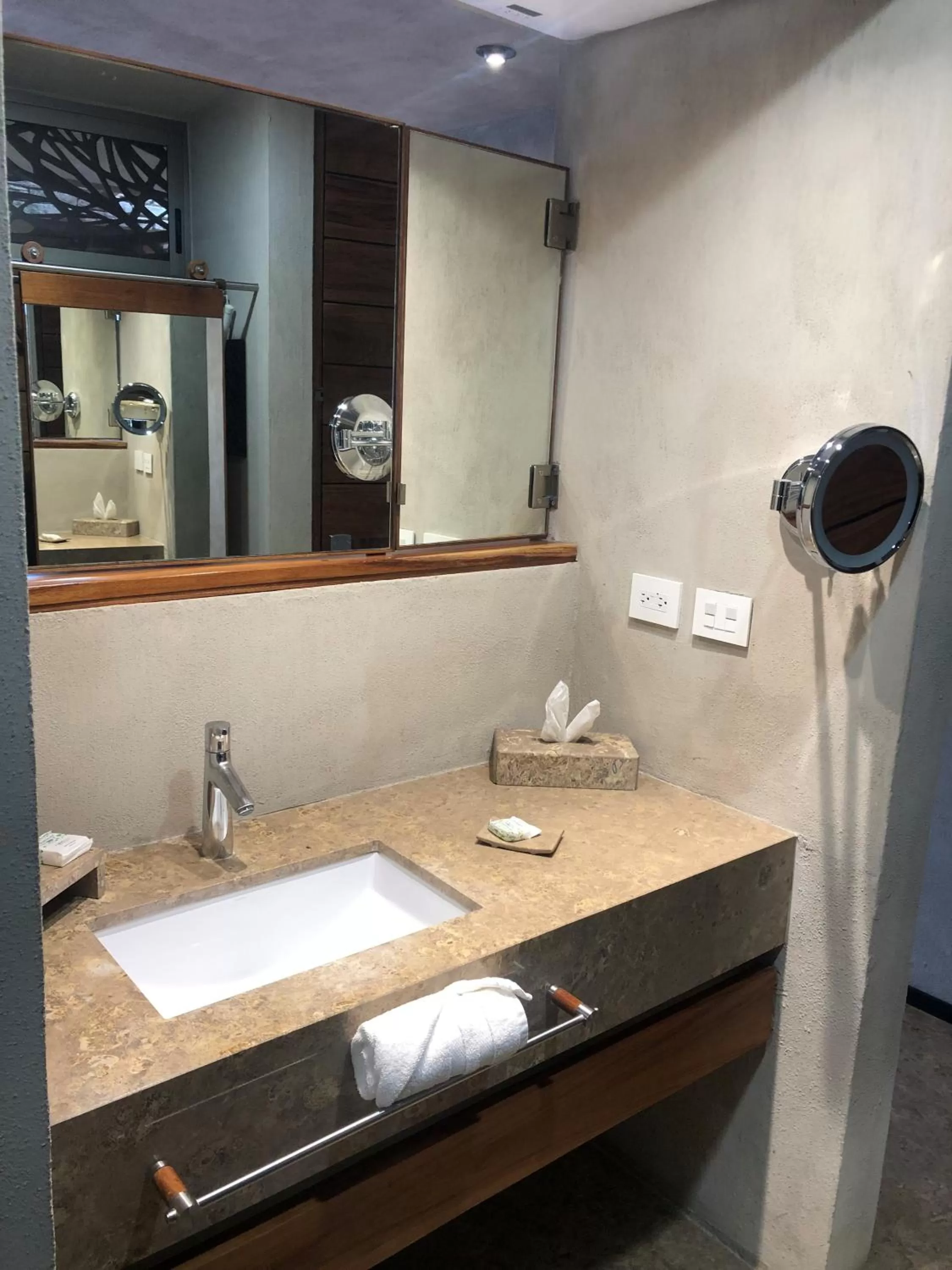 Bathroom in Gamma Monterrey Rincon de Santiago