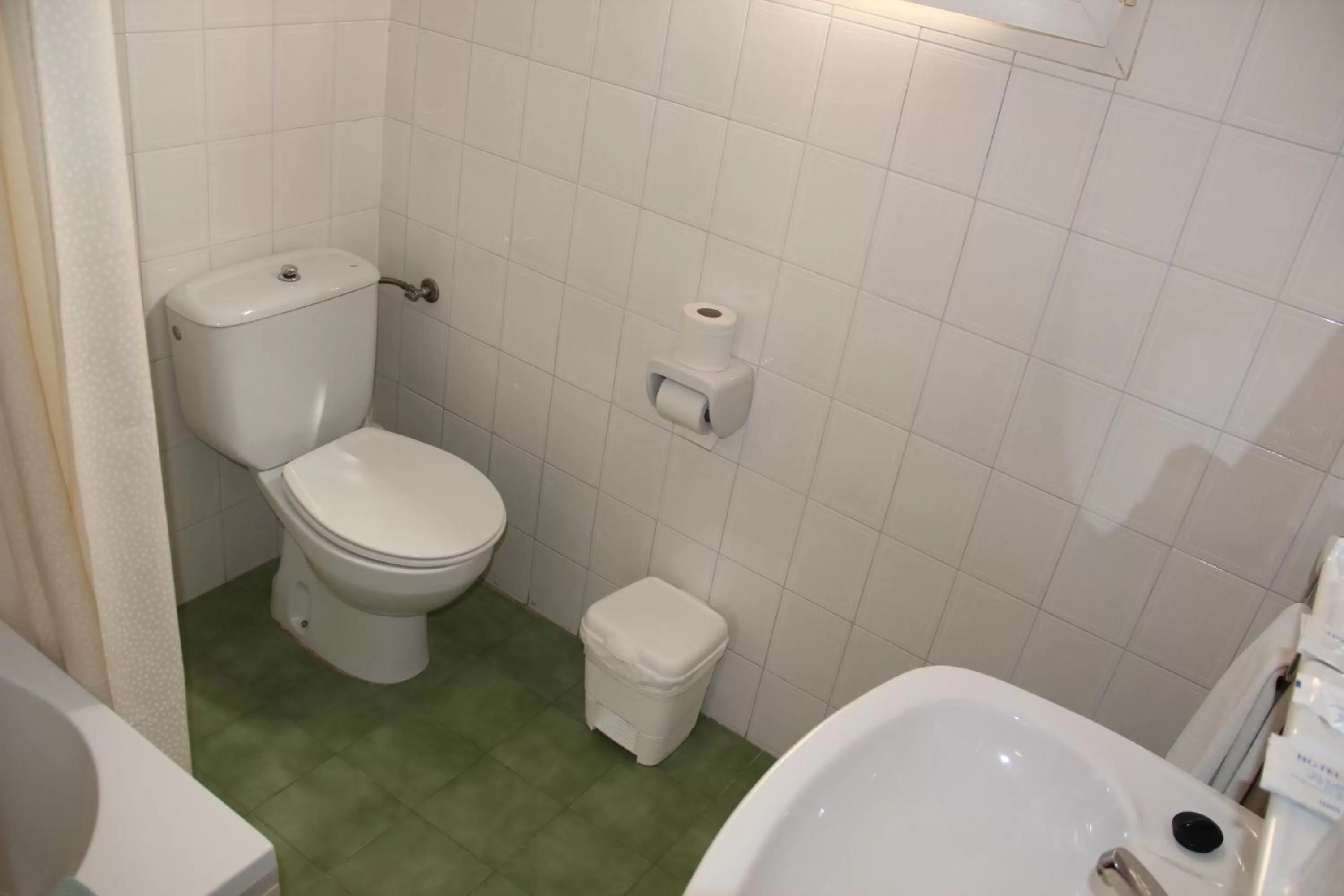 Bathroom in Hotel Cano