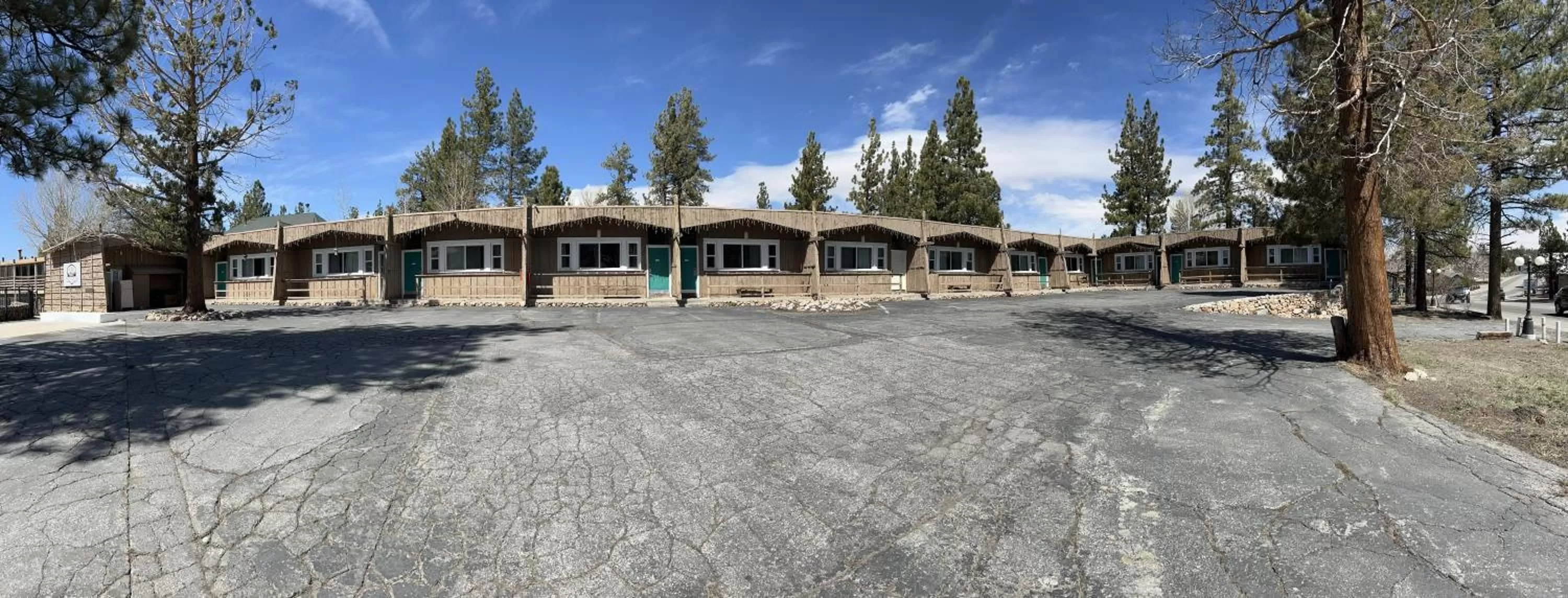 Property building in OMEO Suites Big Bear