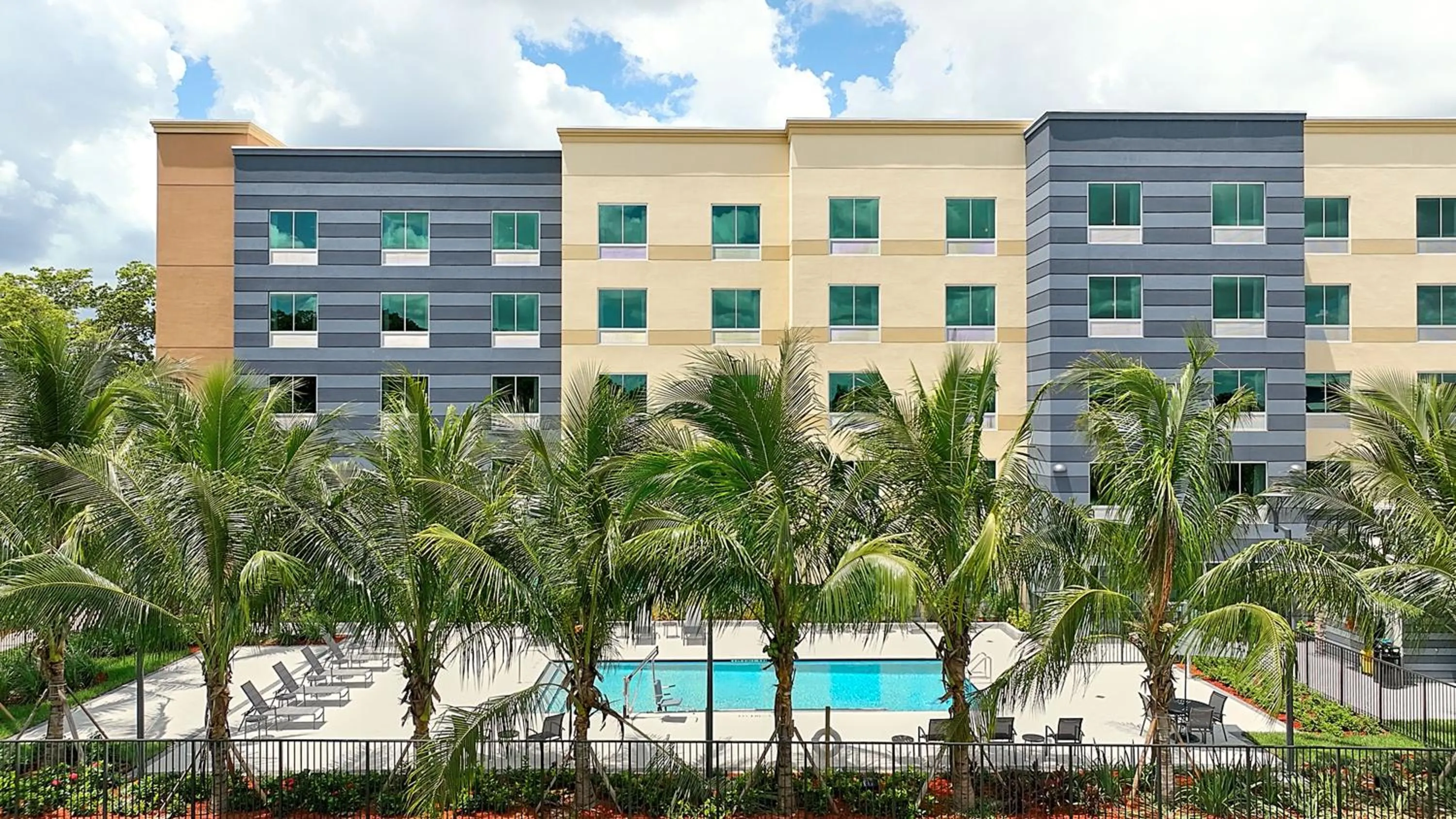 Property building in Fairfield Inn & Suites by Marriott Fort Lauderdale Northwest