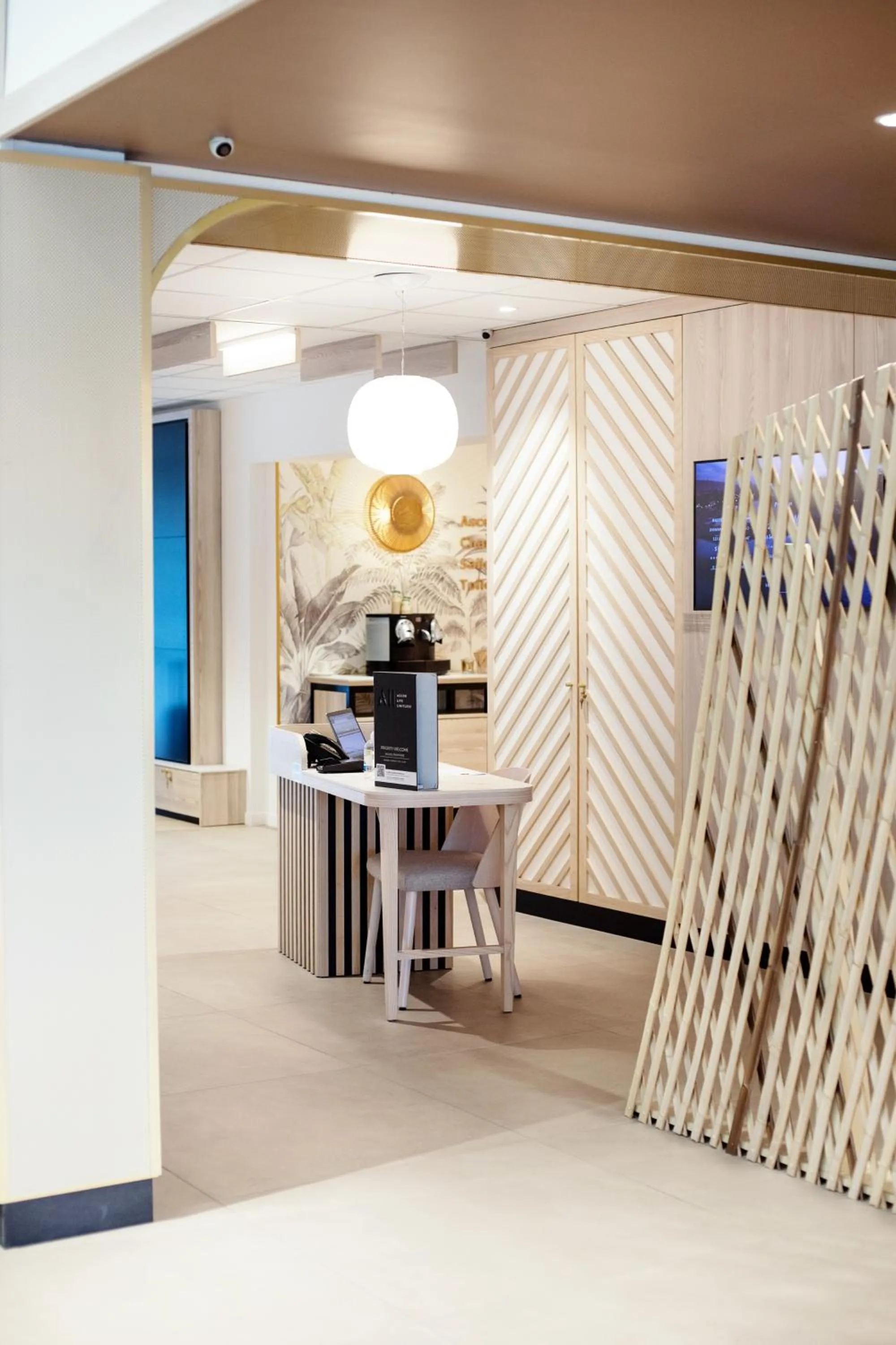 Lobby or reception in Novotel Montpellier