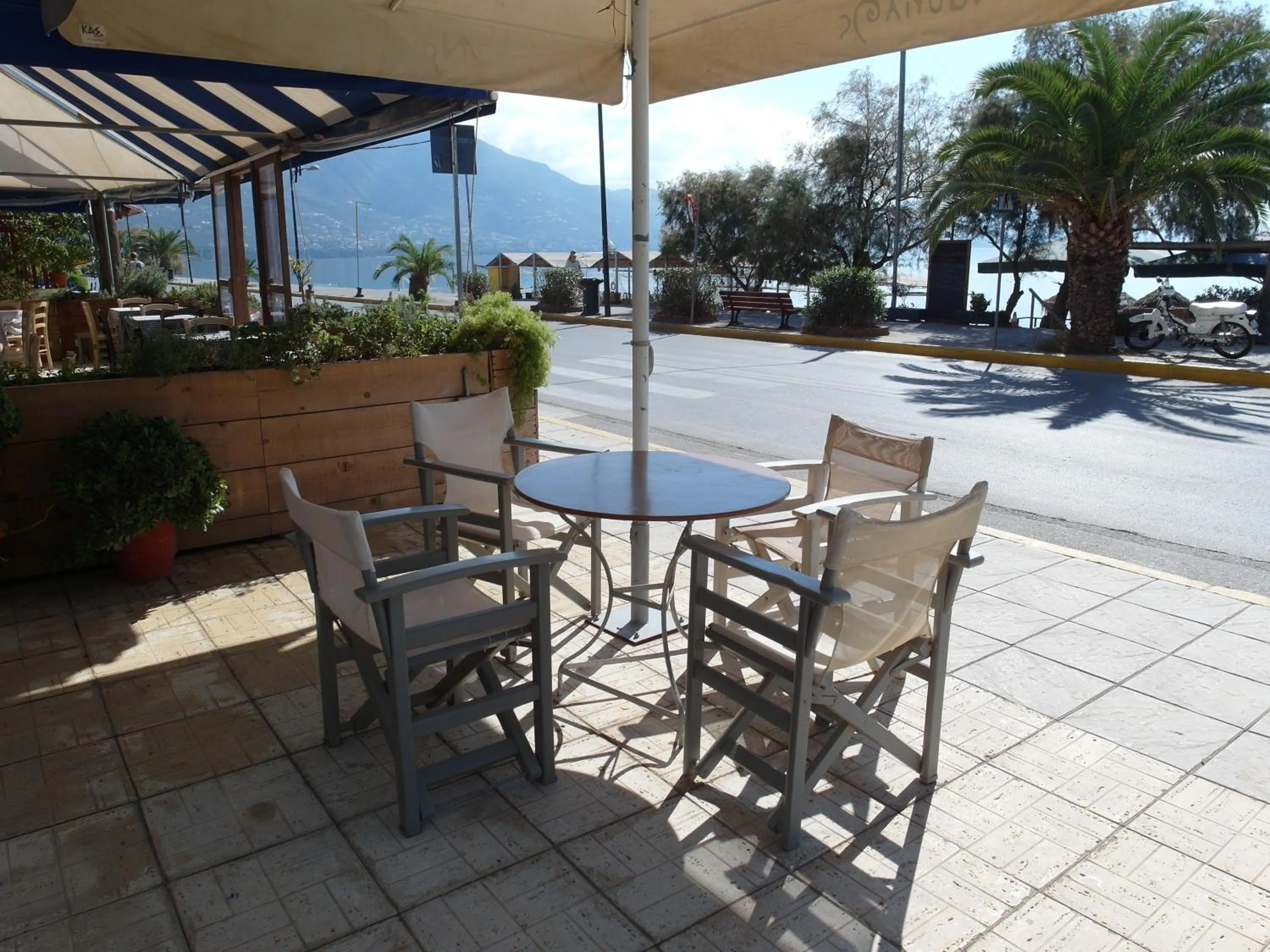 Patio in Hotel Alexandrion