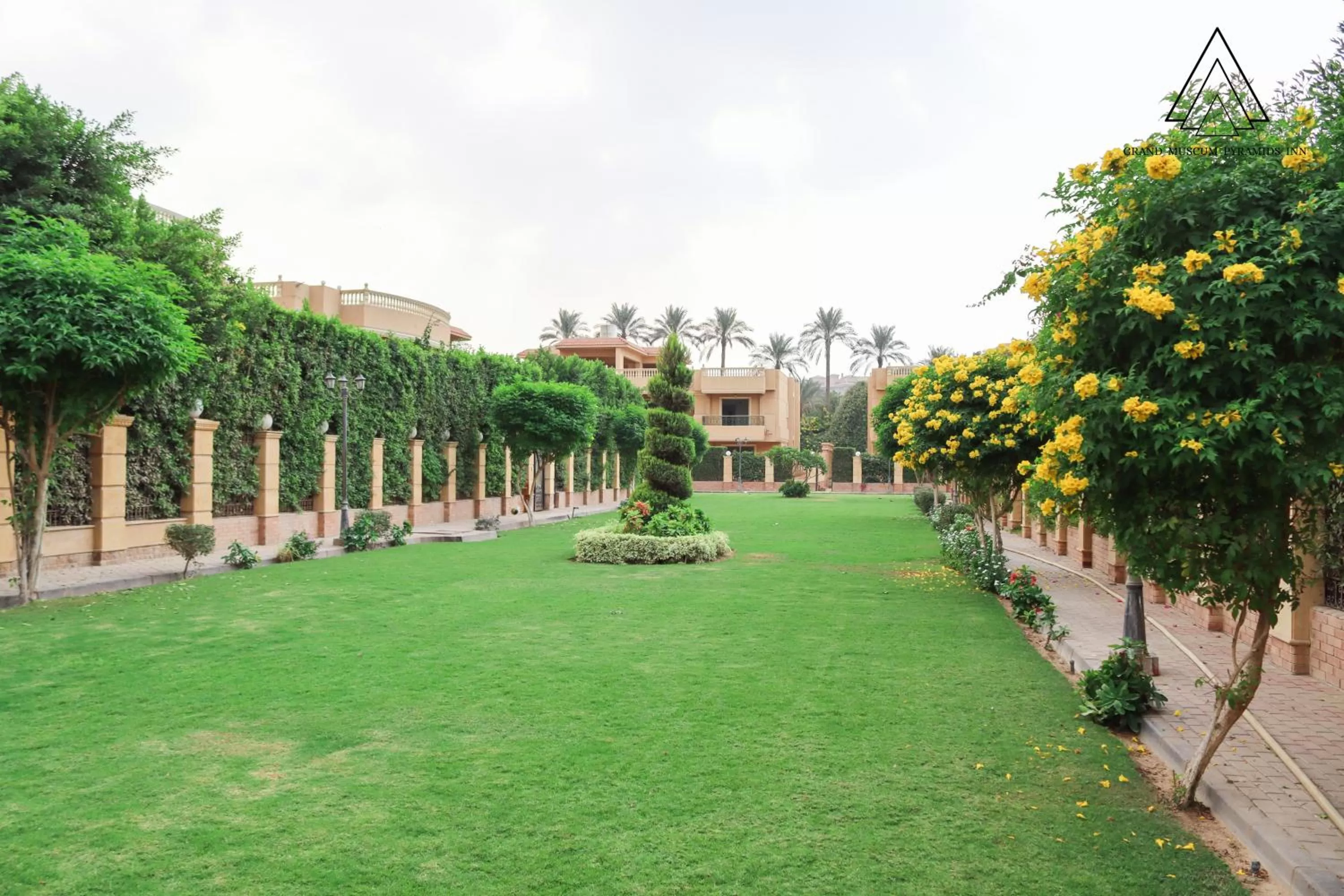 Day in Grand Museum Pyramids Inn