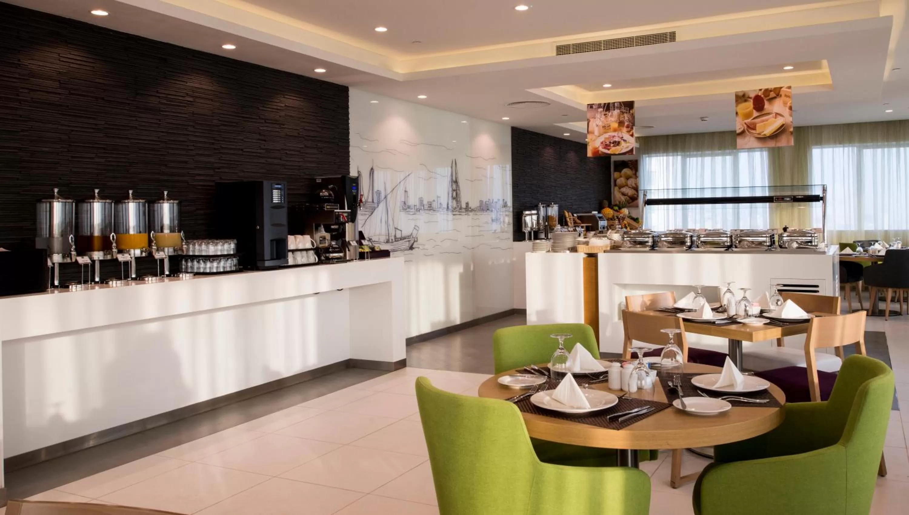Restaurant/places to eat in ibis Styles Manama Diplomatic Area