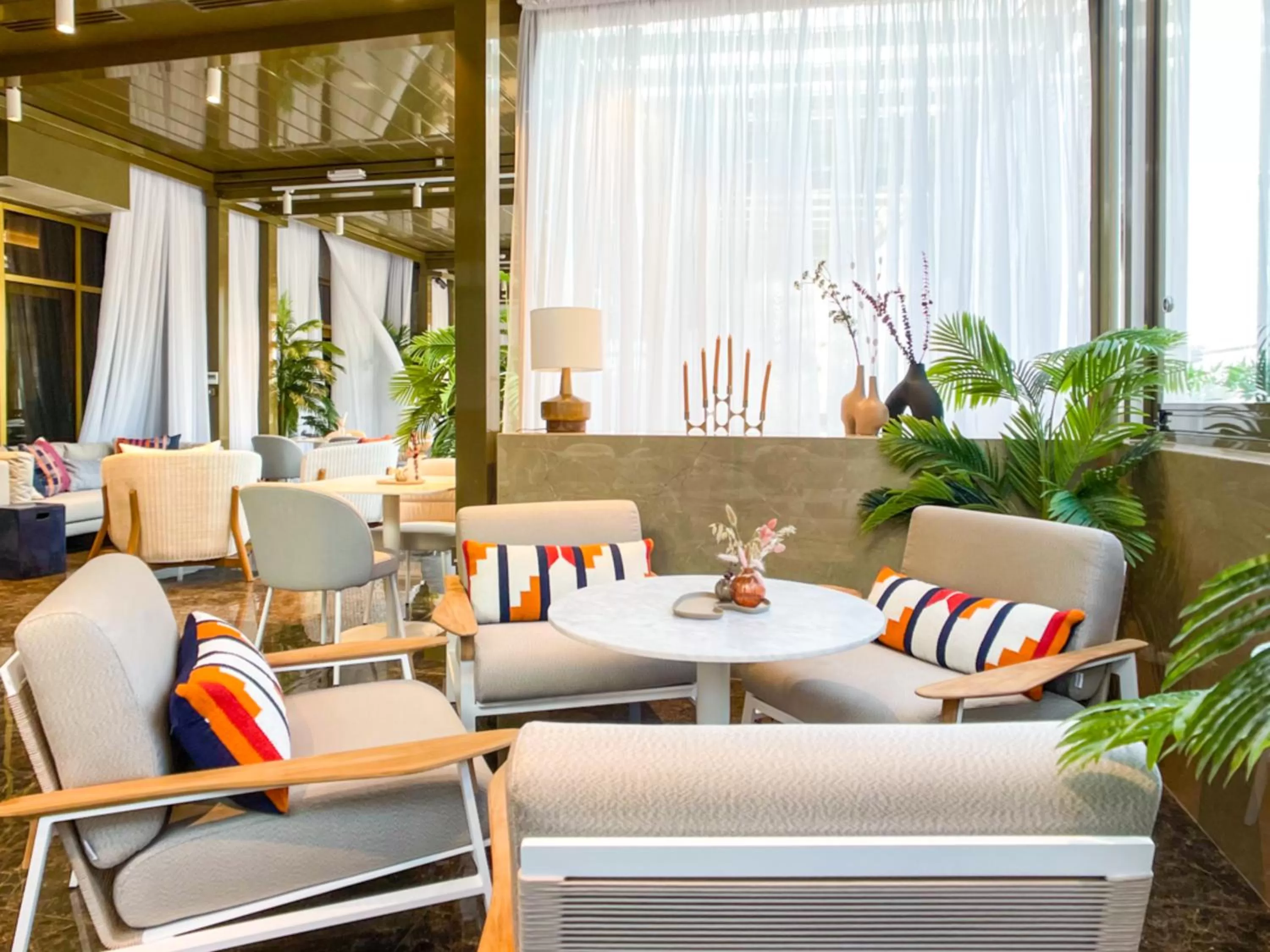 Restaurant/places to eat in voco Doha West Bay Suites by IHG