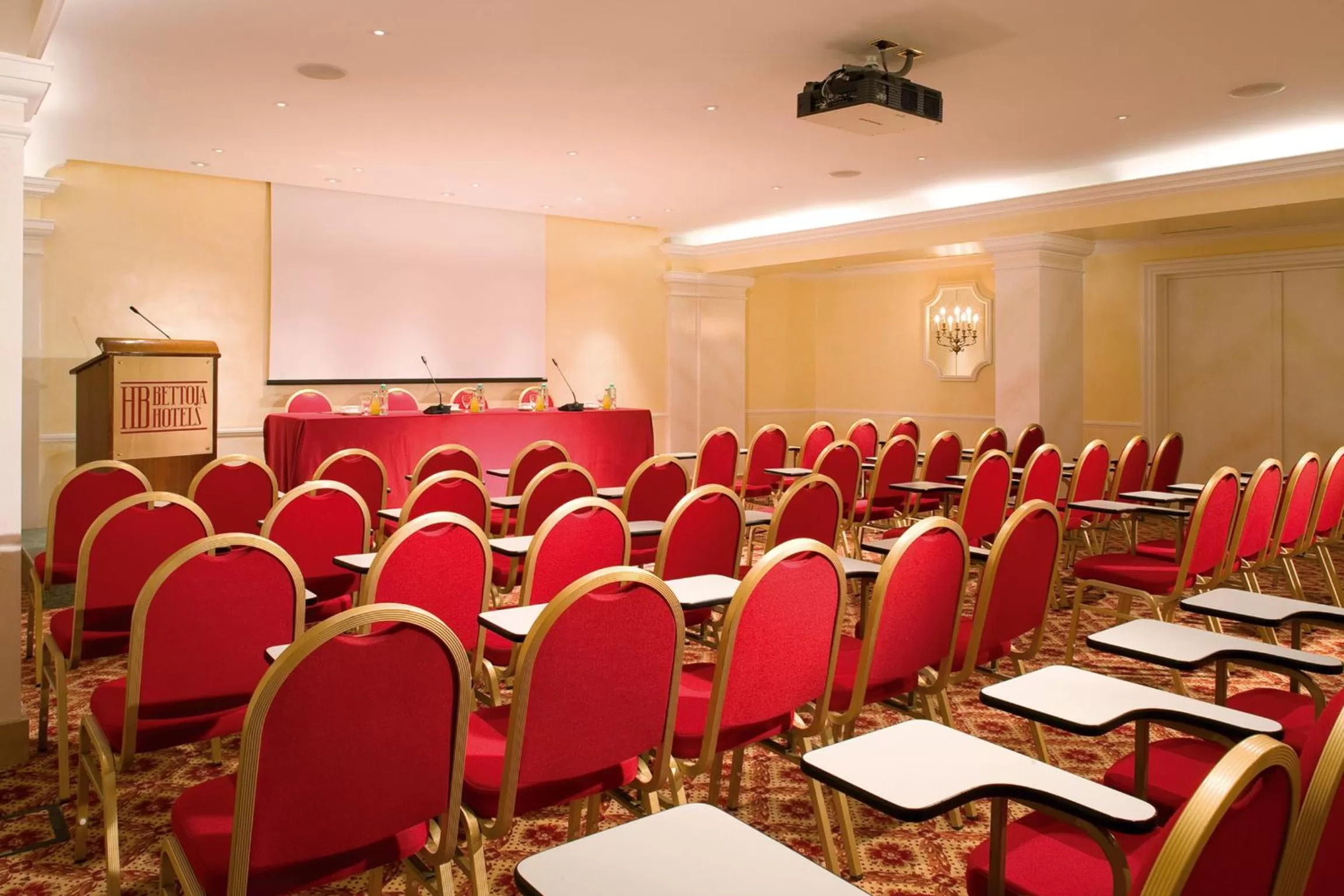 Business facilities in Bettoja Hotel Massimo d'Azeglio