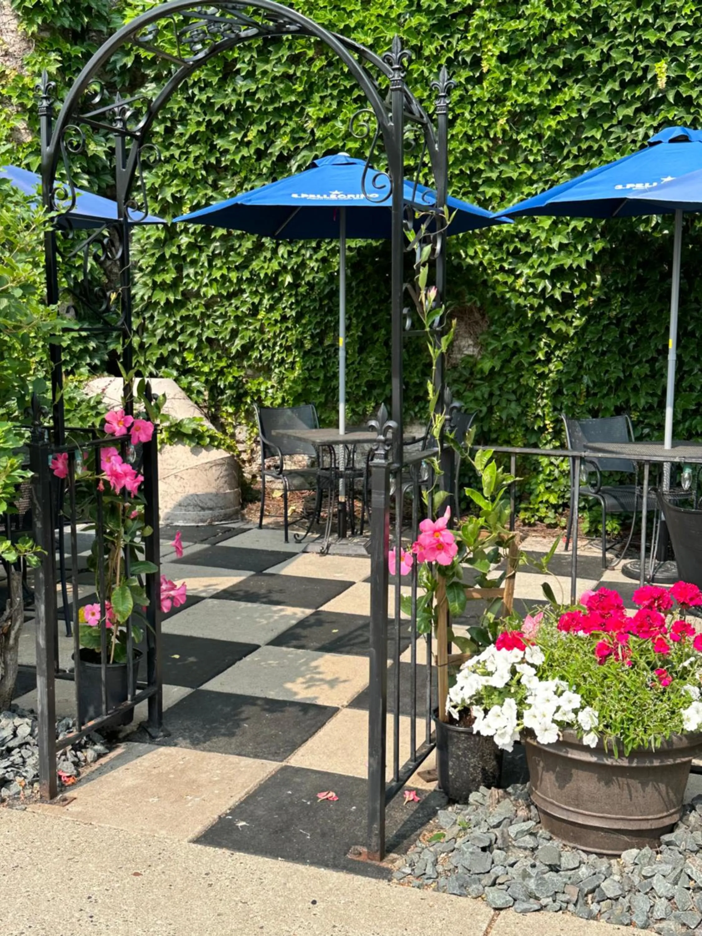 Patio in Nicollet Island Inn