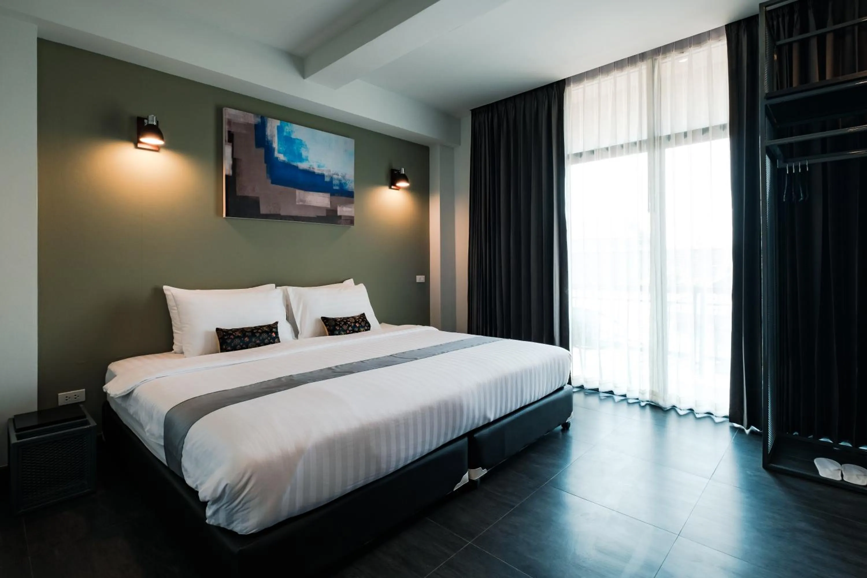 Photo of the whole room, Bed in Wealth Boutique Hotel Chiang Mai