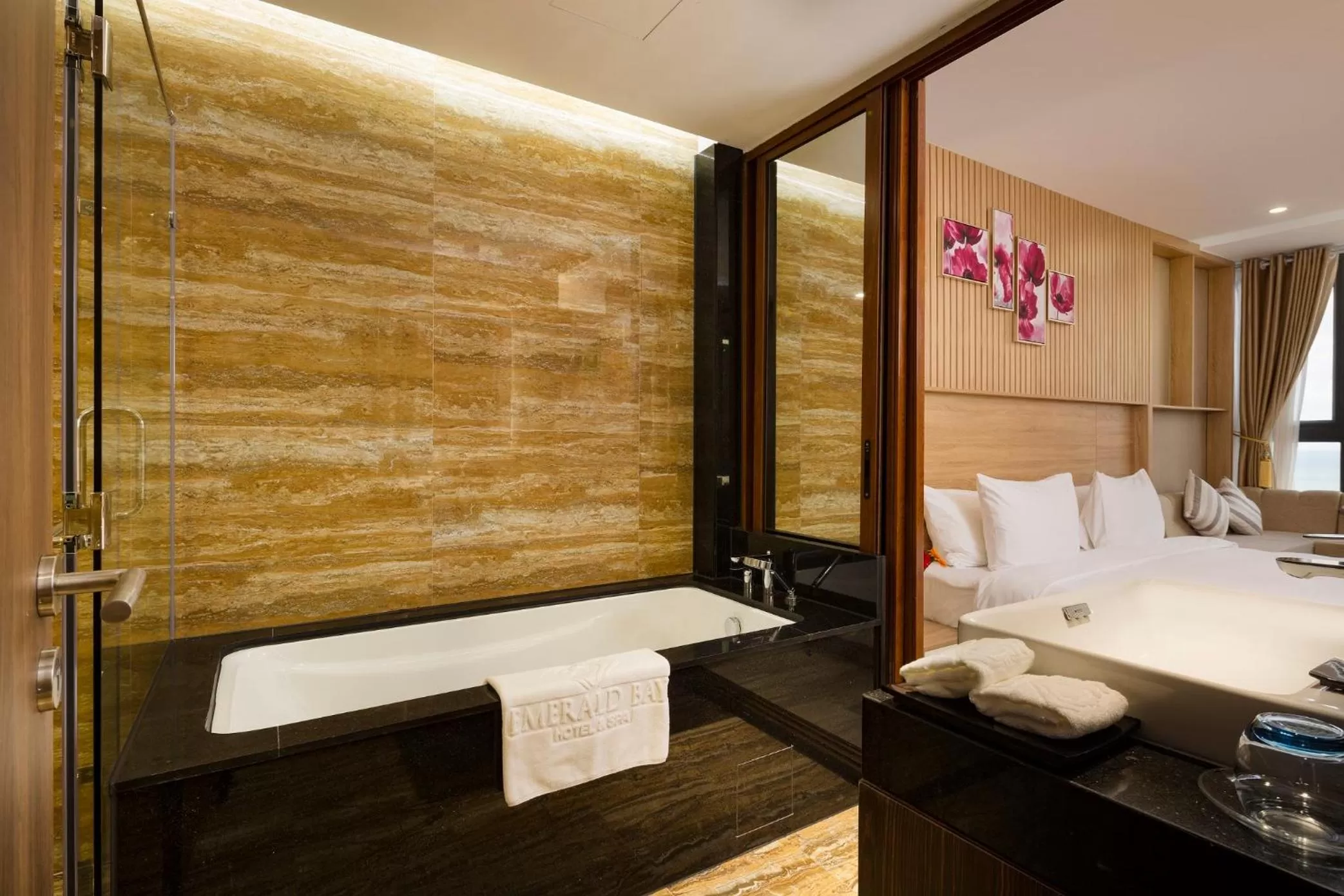 Bathroom, Bed in Emerald Bay Hotel & Spa Nha Trang