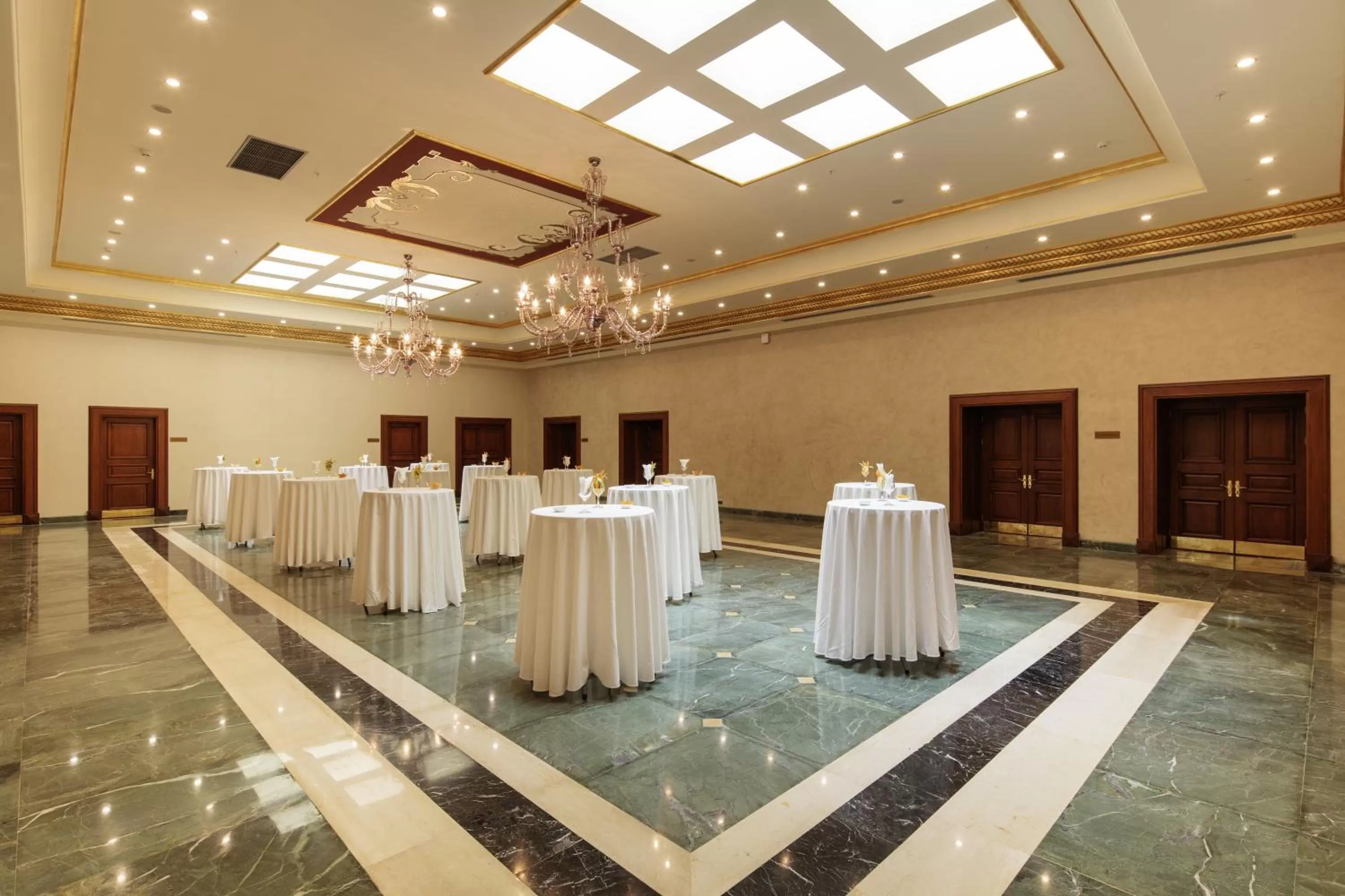Business facilities in Royal Teos Thermal Resort Clinic & Spa - Halal Hotel