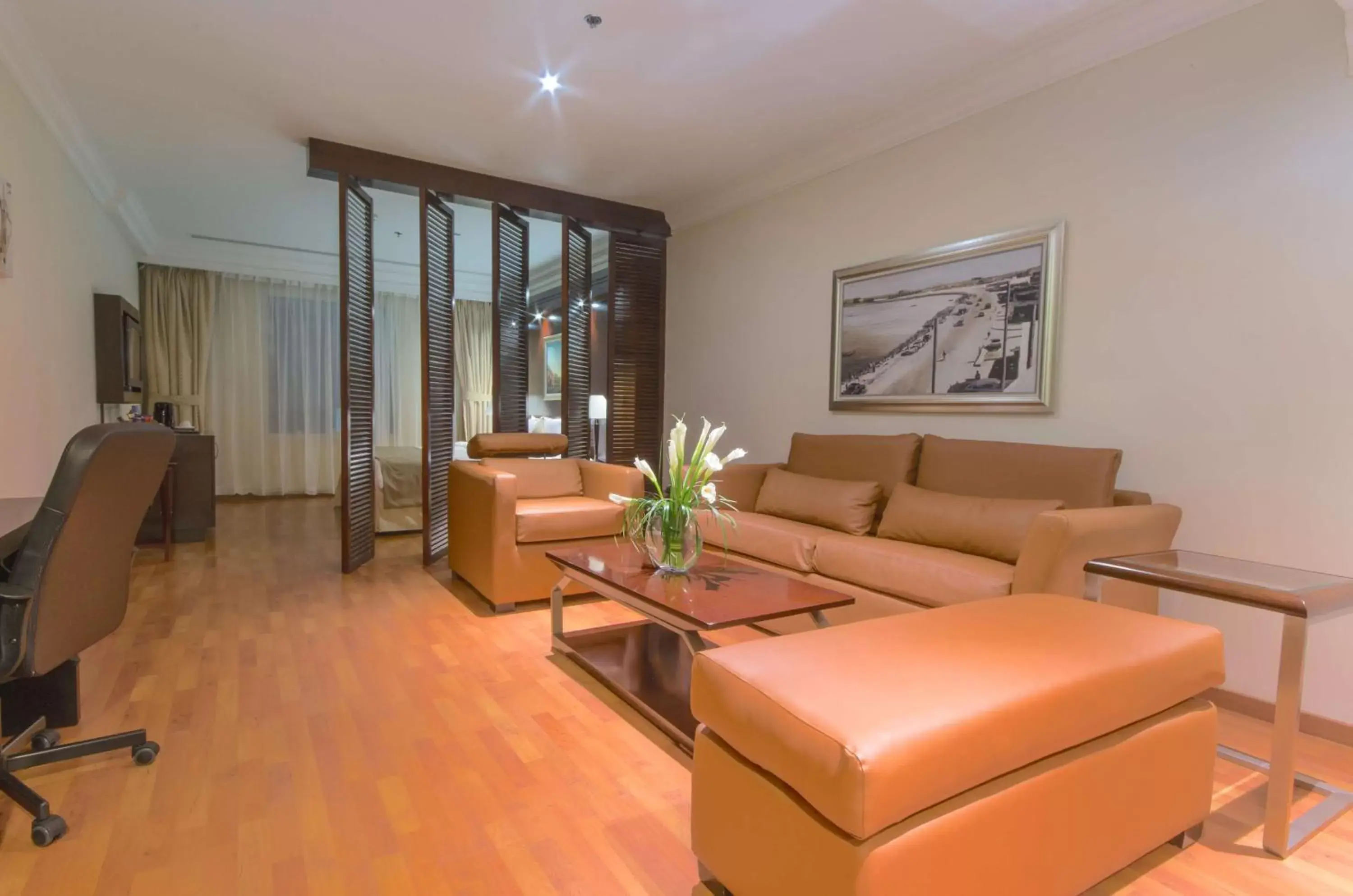 Deluxe King Suite in Best Western Plus Doha Deluxe King Suite in Best Western Plus Doha