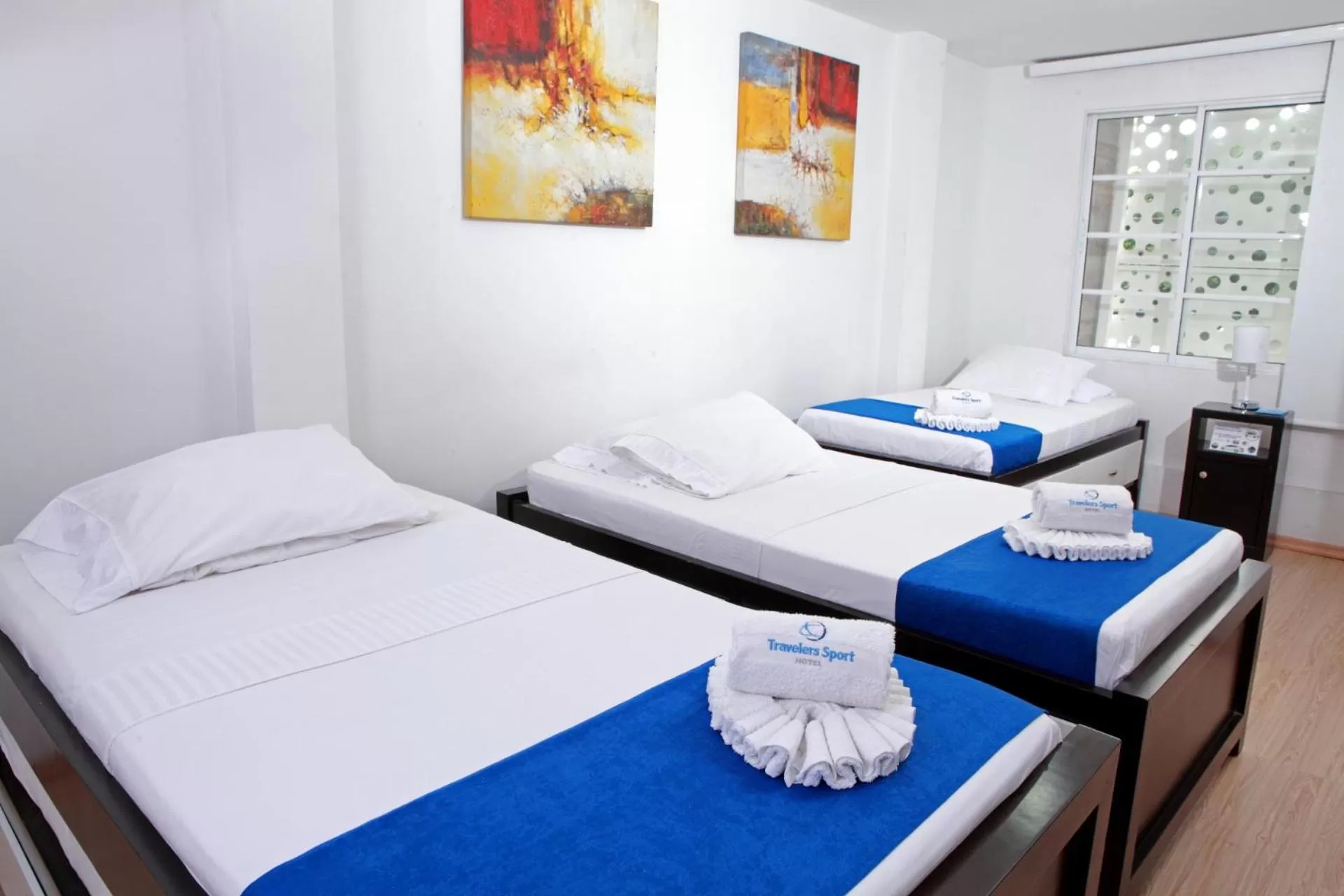 Bed in Hotel Travelers Sport