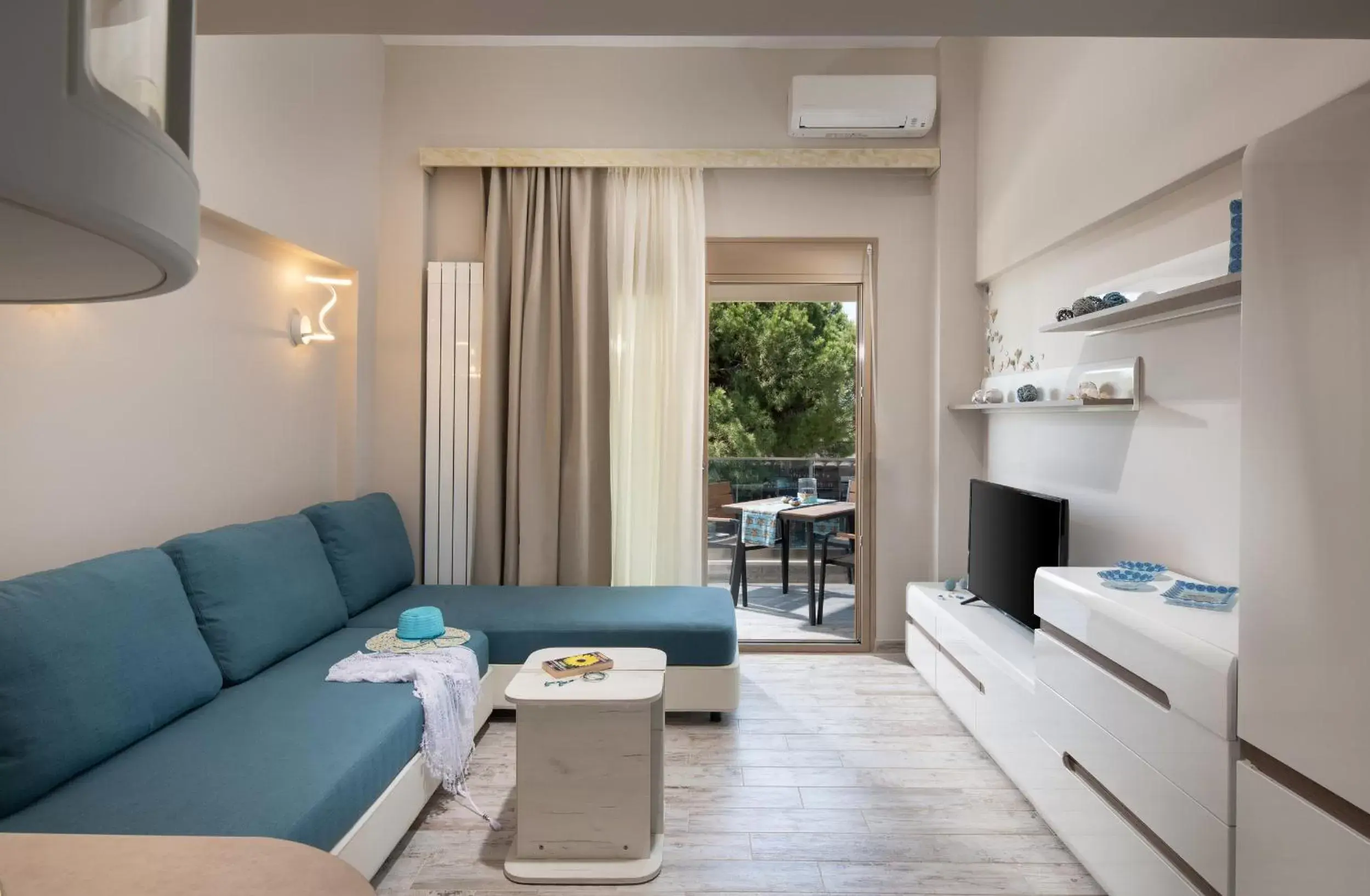 Apartment with Pool View in Villa Sara Apartment with Pool View in Villa Sara