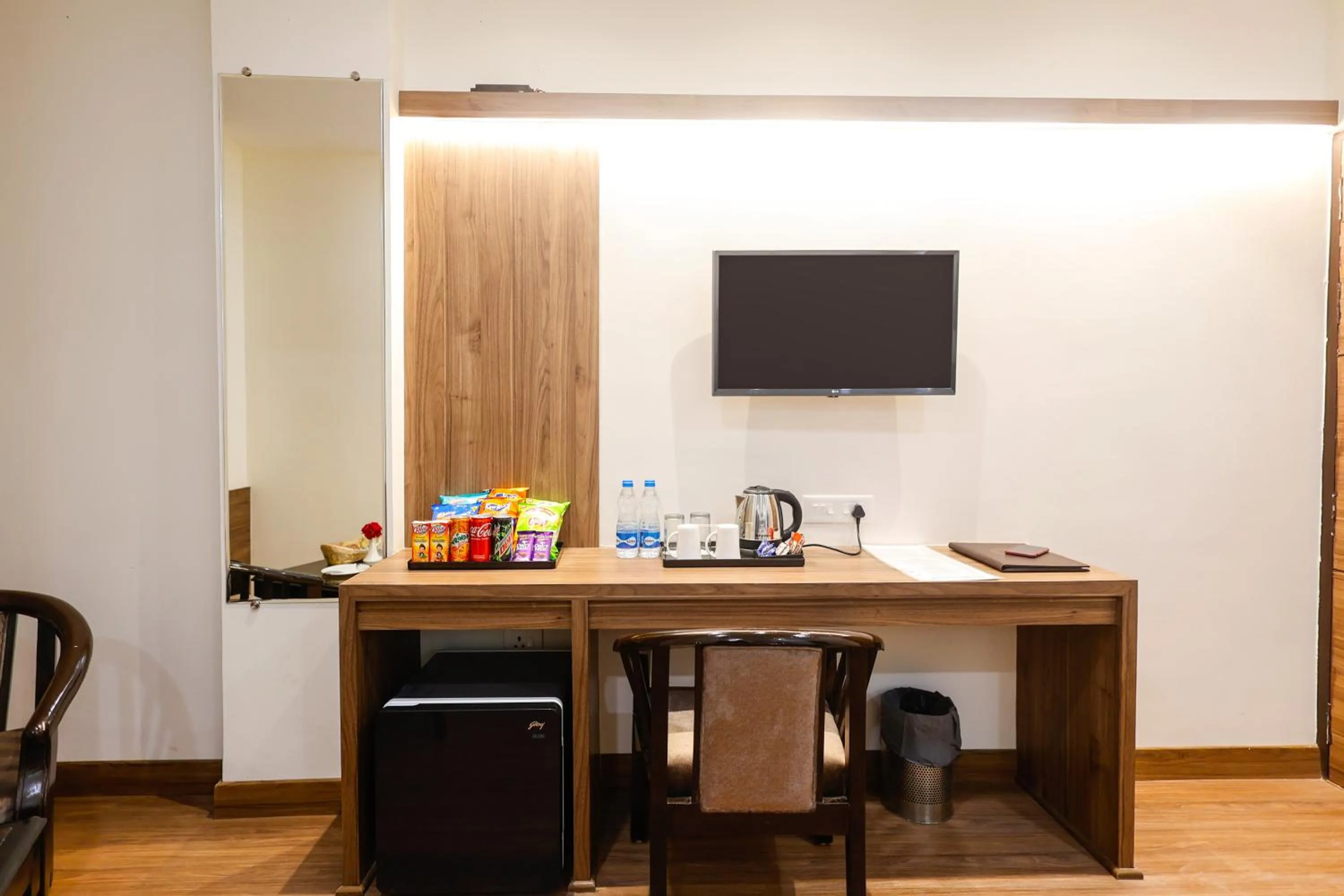 TV and multimedia in Hotel Dolphin International