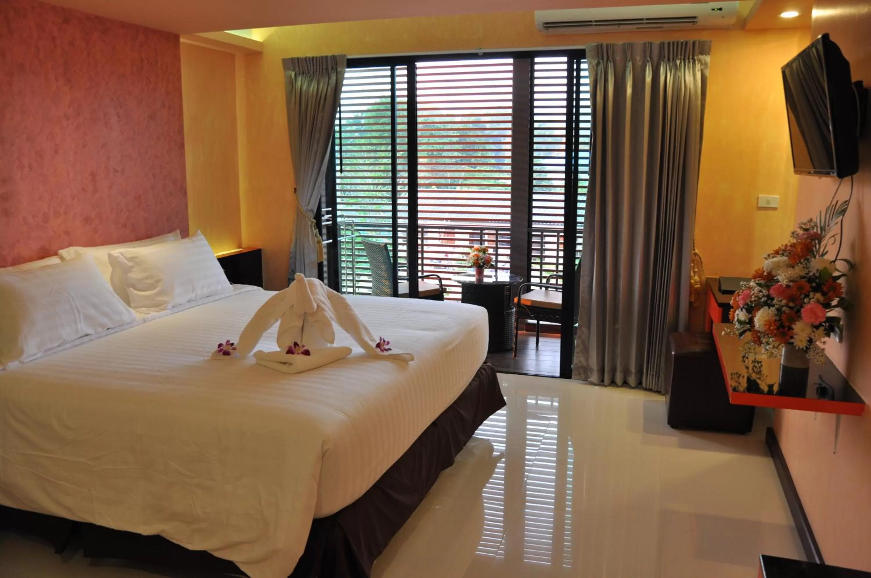 Bed in The Gallery At Koh Chang