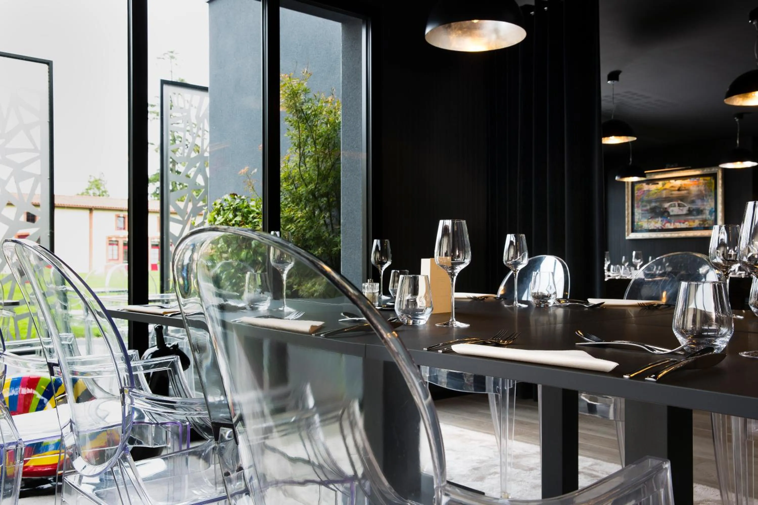 Restaurant/places to eat in Le Domaine des Lys