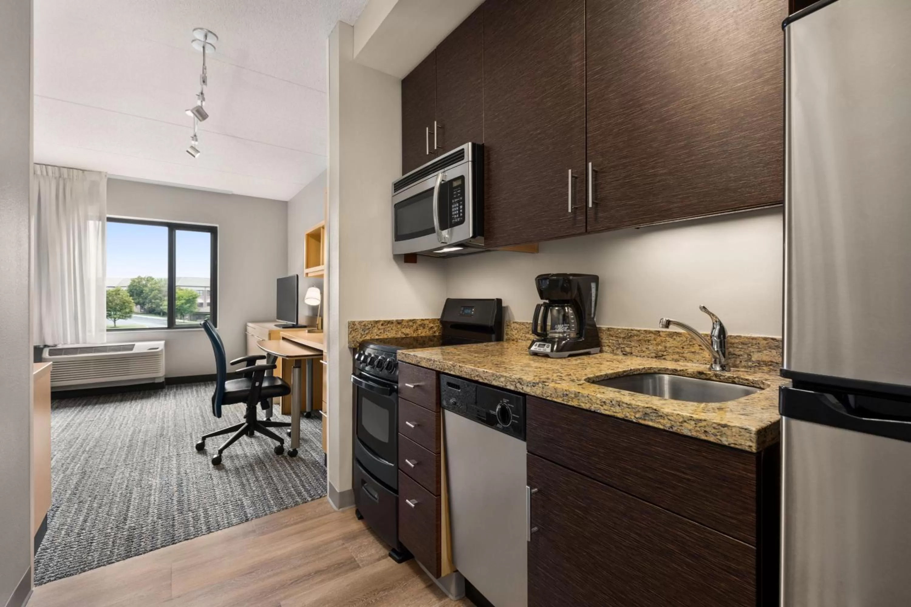 Kitchen or kitchenette in TownePlace Suites by Marriott Harrisburg West/Mechanicsburg