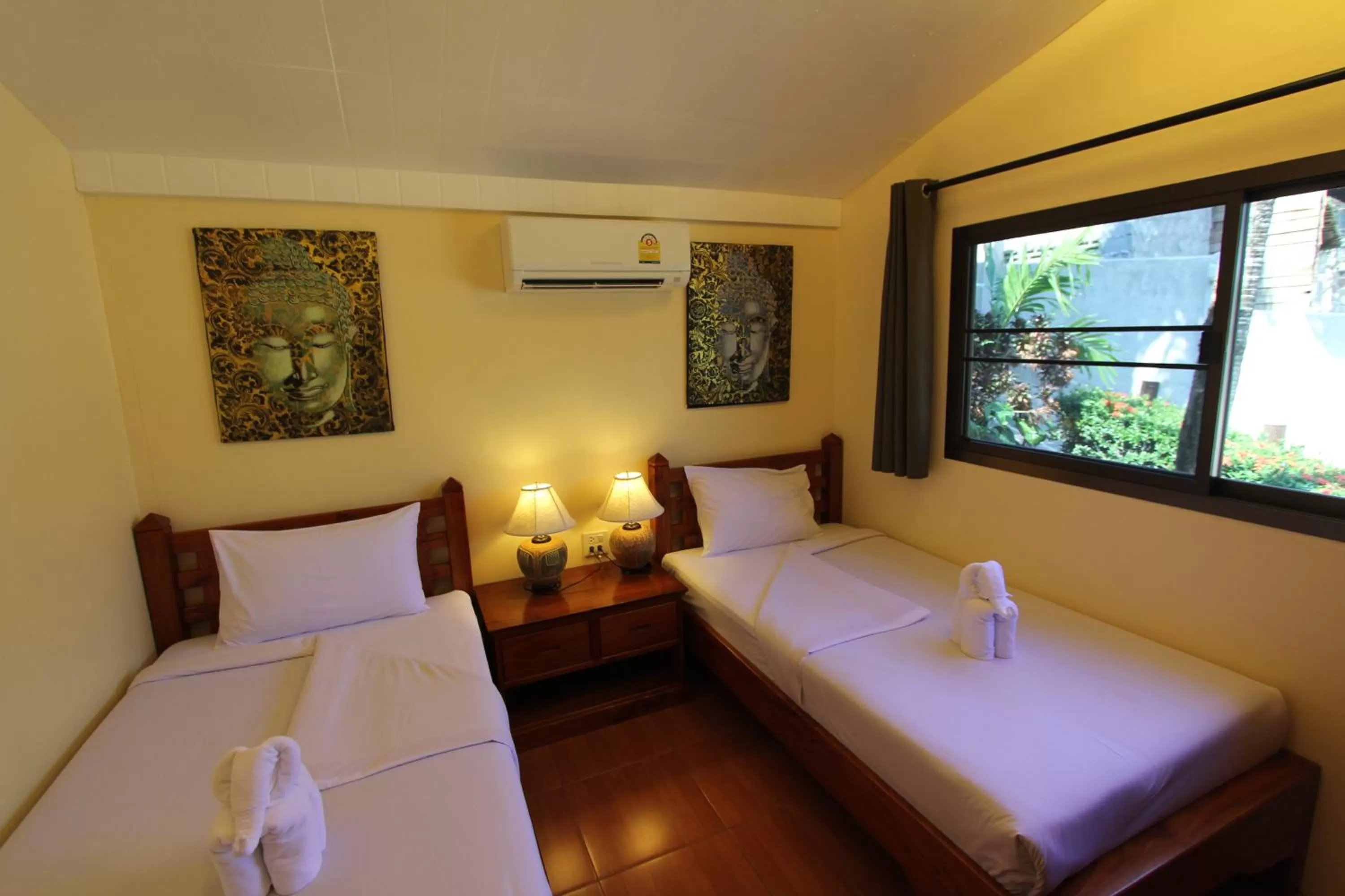 Bedroom, Bed in Top Resort