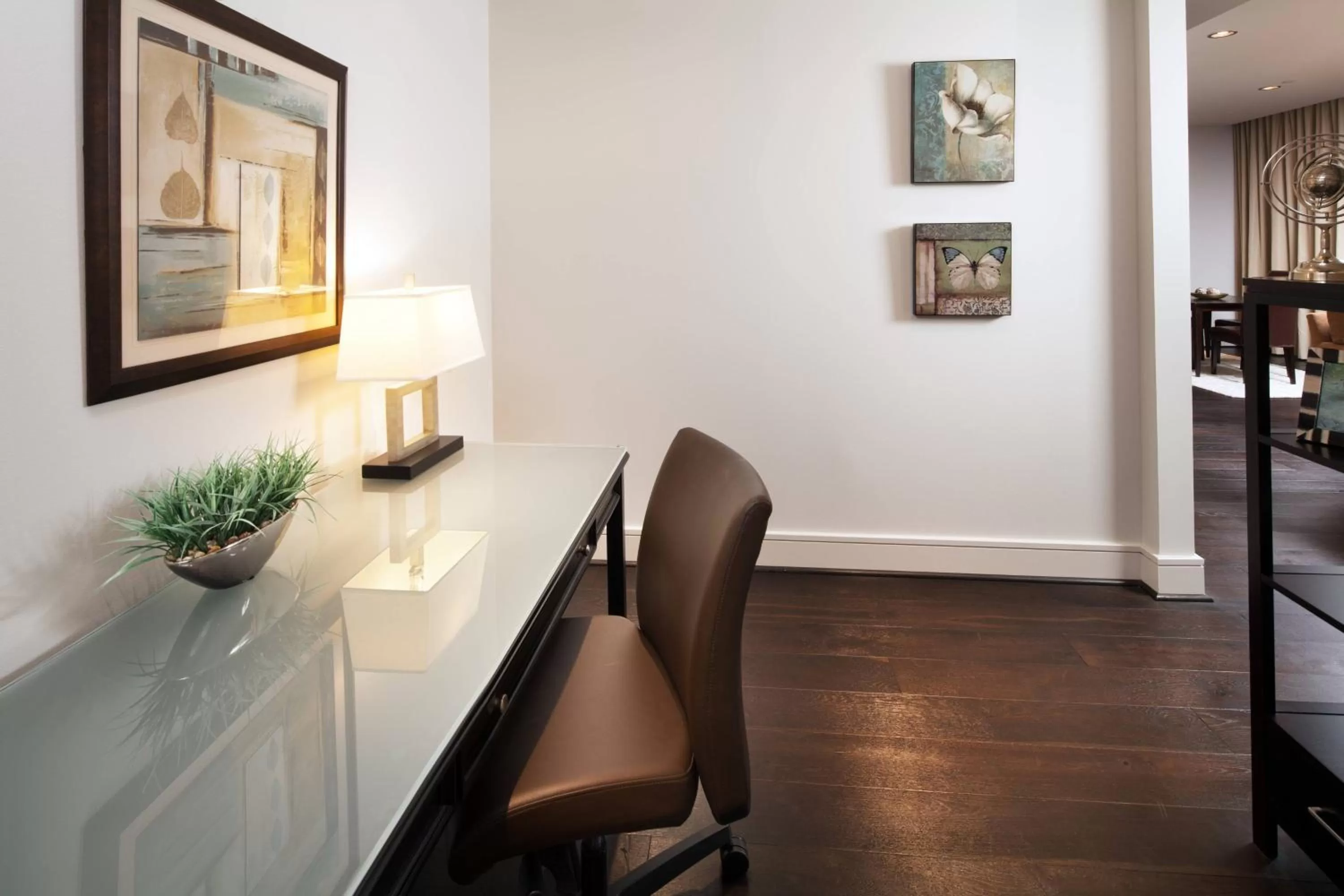 Photo of the whole room in The Westin Houston, Memorial City